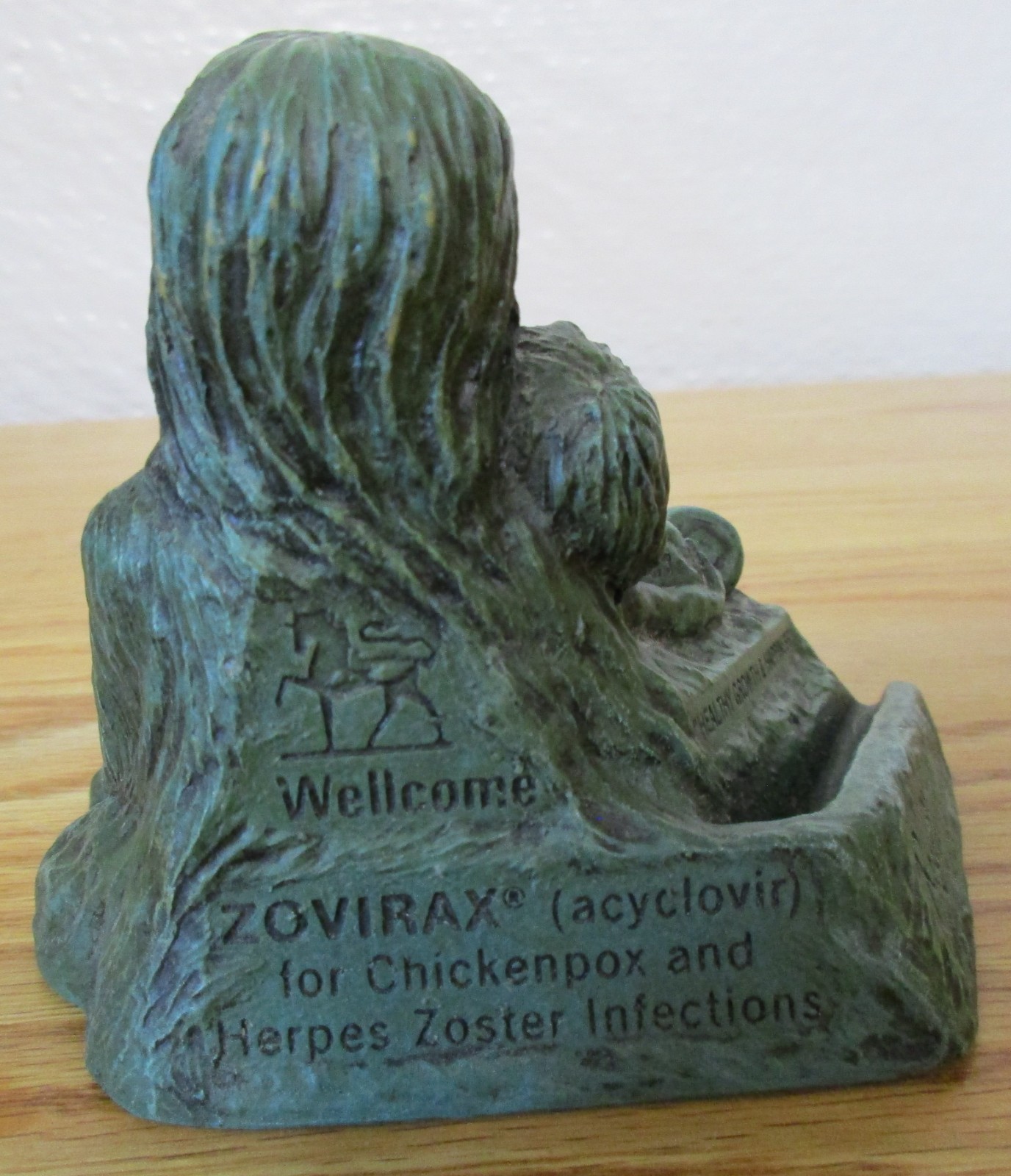 1992 Burroughs Wellcome Zovirax Drug Rep Advertising Pen & Pad Holder Figurine