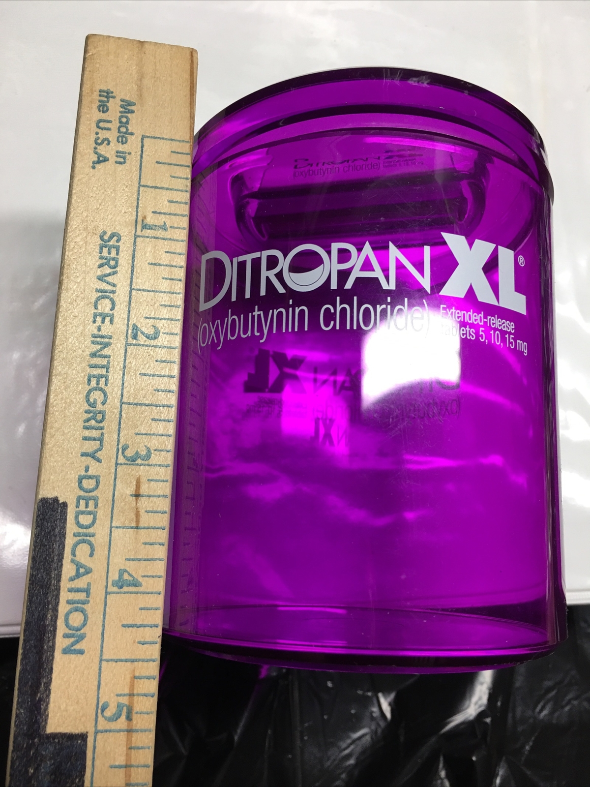 Ditropan XL Jar Multipurpose Drug Rep Pharmaceutical Pens Plastic Collectibles