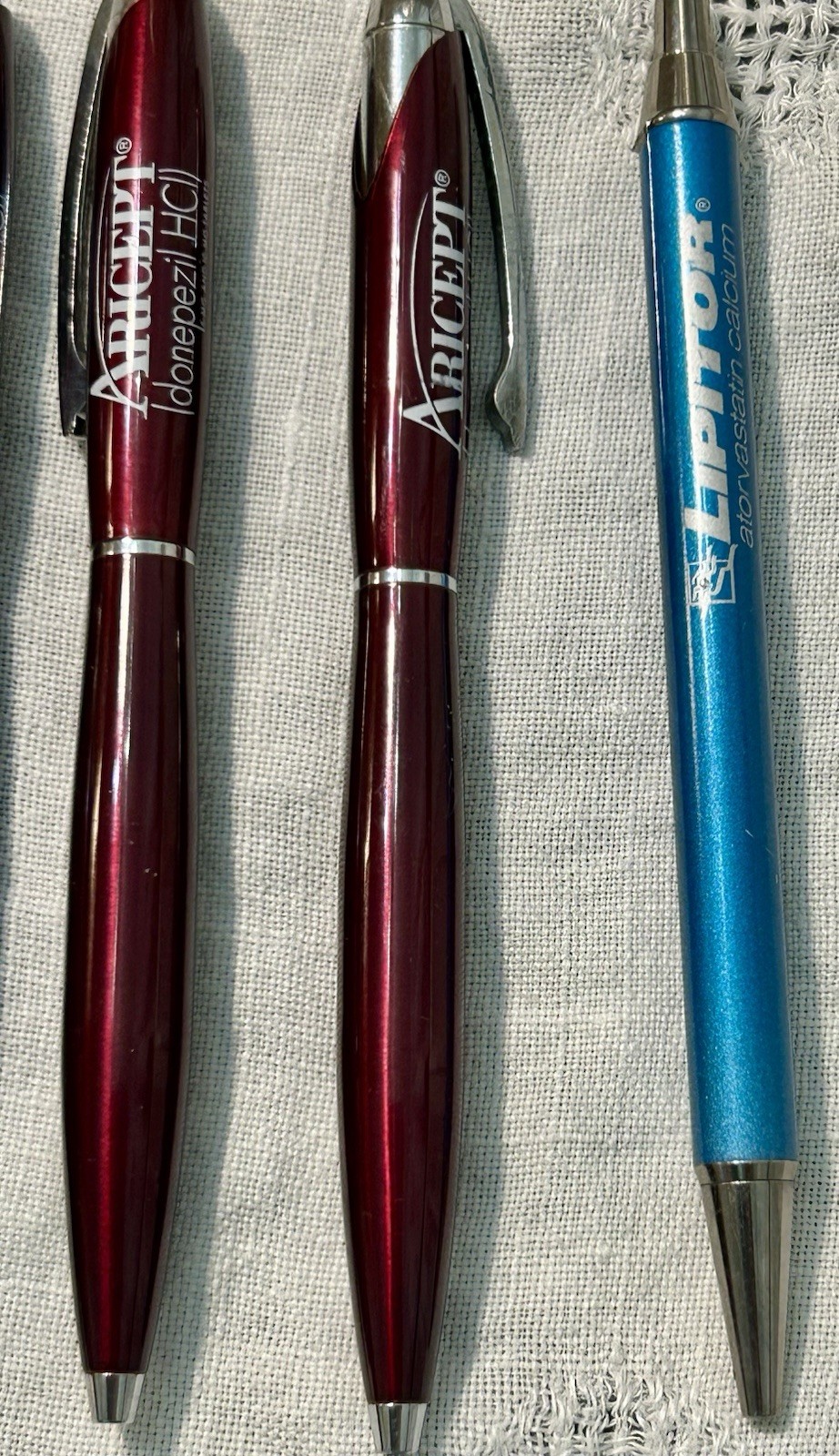5 Drug Rep Pens 4 Rare Aricept Heavy Metal Drug Rep Pens, 1 Lipitor Pen Promo
