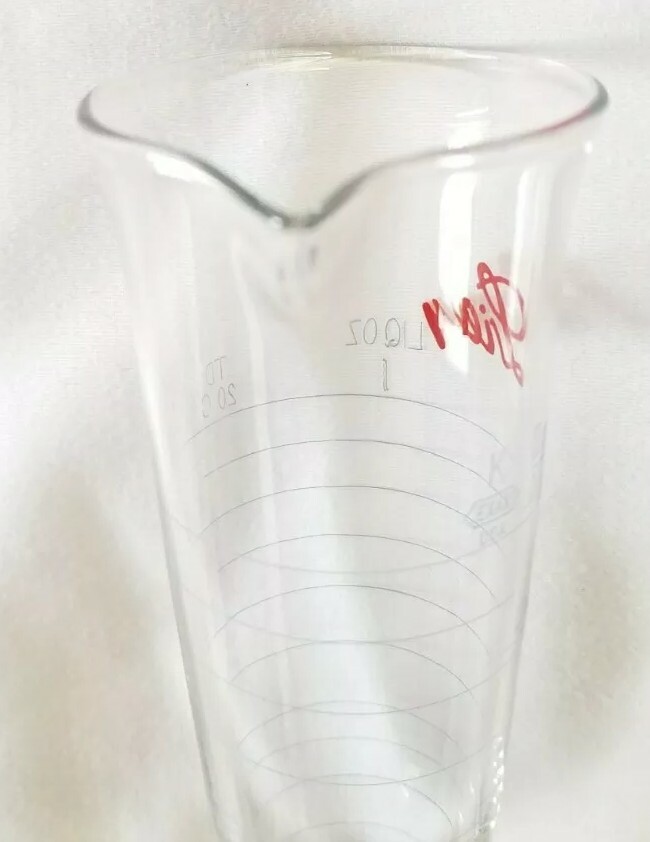 Lilly Beaker Glass Footed Graduated Cylinder Laboratory Chemistry 30 ML 1 oz VTG