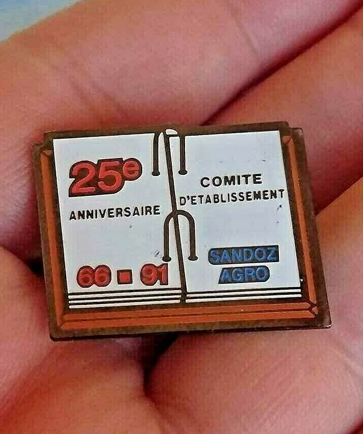 🔴SANDOZ Pharmaceutical 25th AGRO Anniversary 1966-1991 pin badge A Hofmann🔴