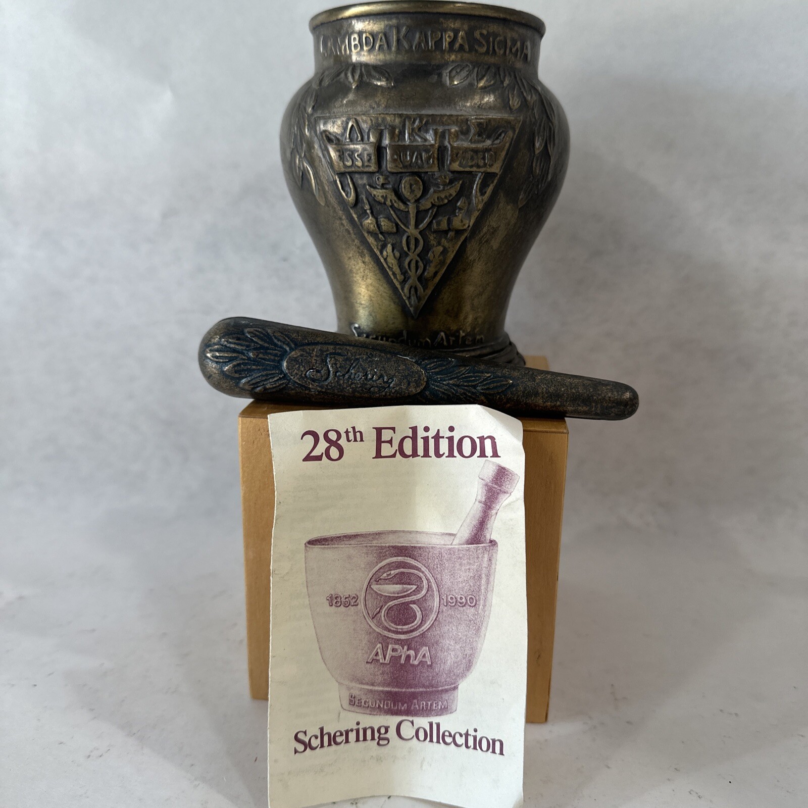 Lambda Kappa Sigma Mortar And Pestle Schering 1989 Vintage 28th Edition