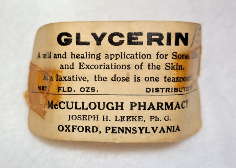 Vintage 1951 McCullough Pharmacy Glycerin Bottle w/ Label Oxford PA, Armstrong