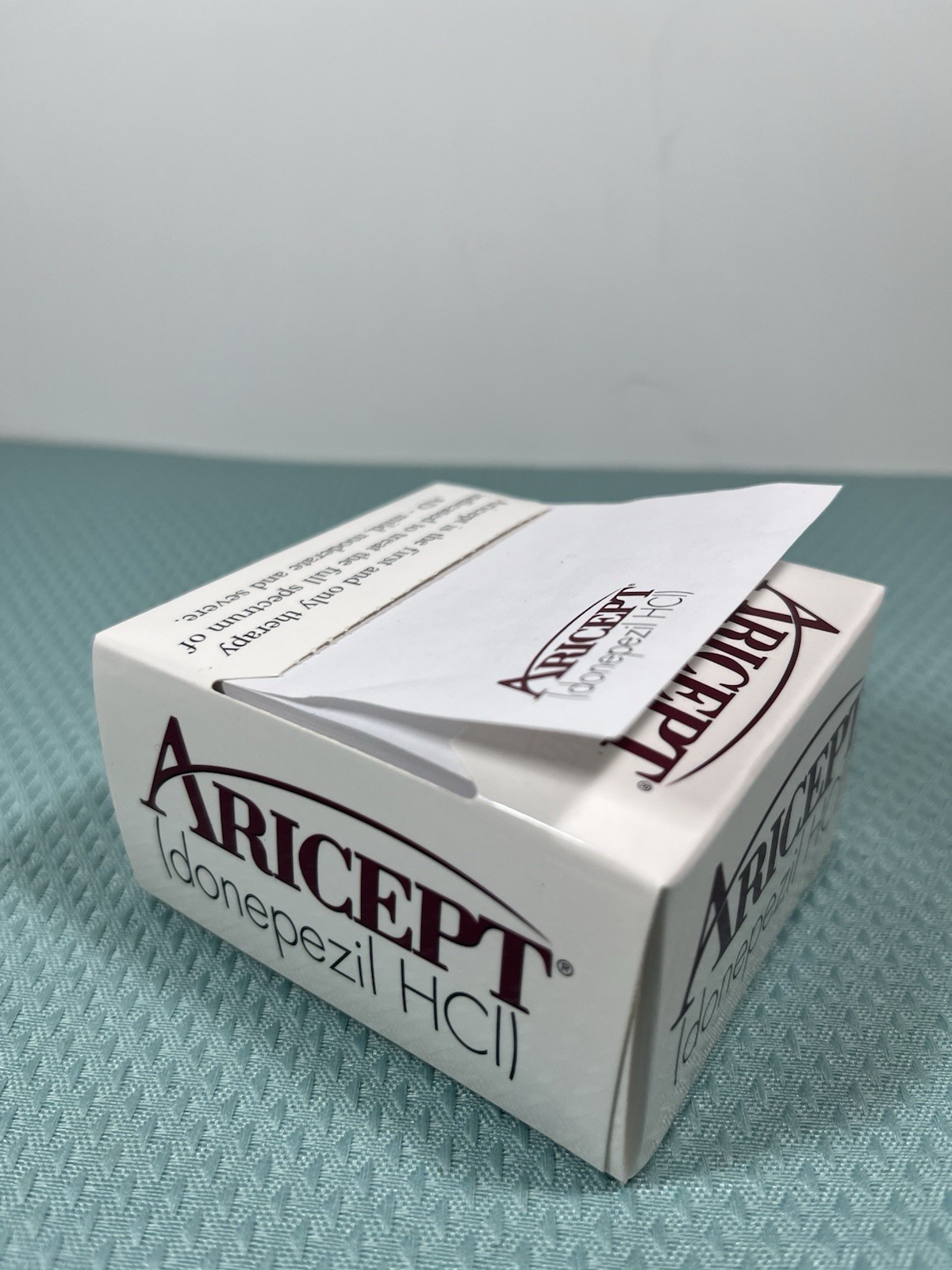 Aricept Pharmaceutical Drug Rep Sticky Notes And Carrier