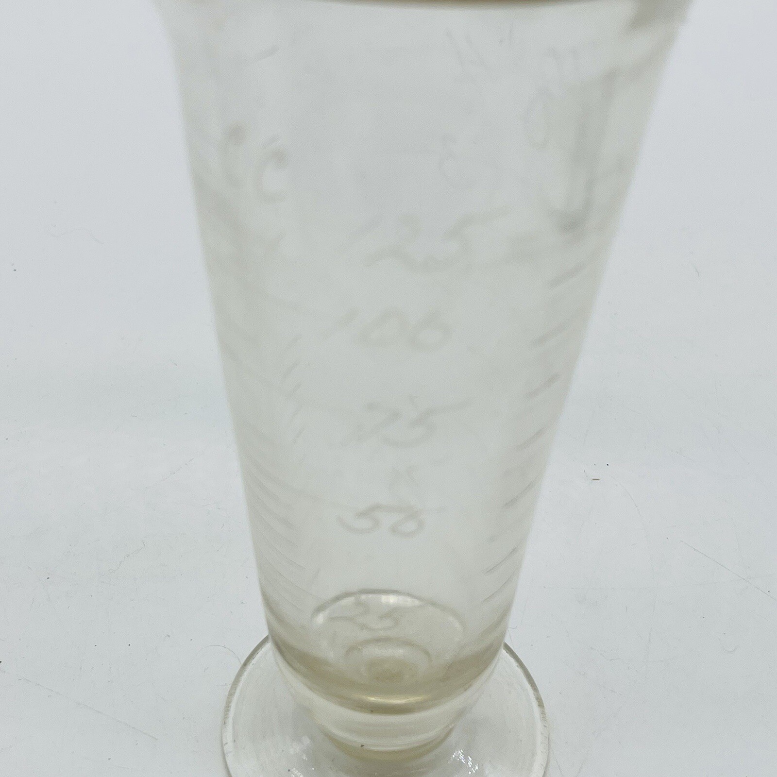 VINTAGE ETCHED GLASS FOOTED MEASURING BEAKER LAB APOTHECARY