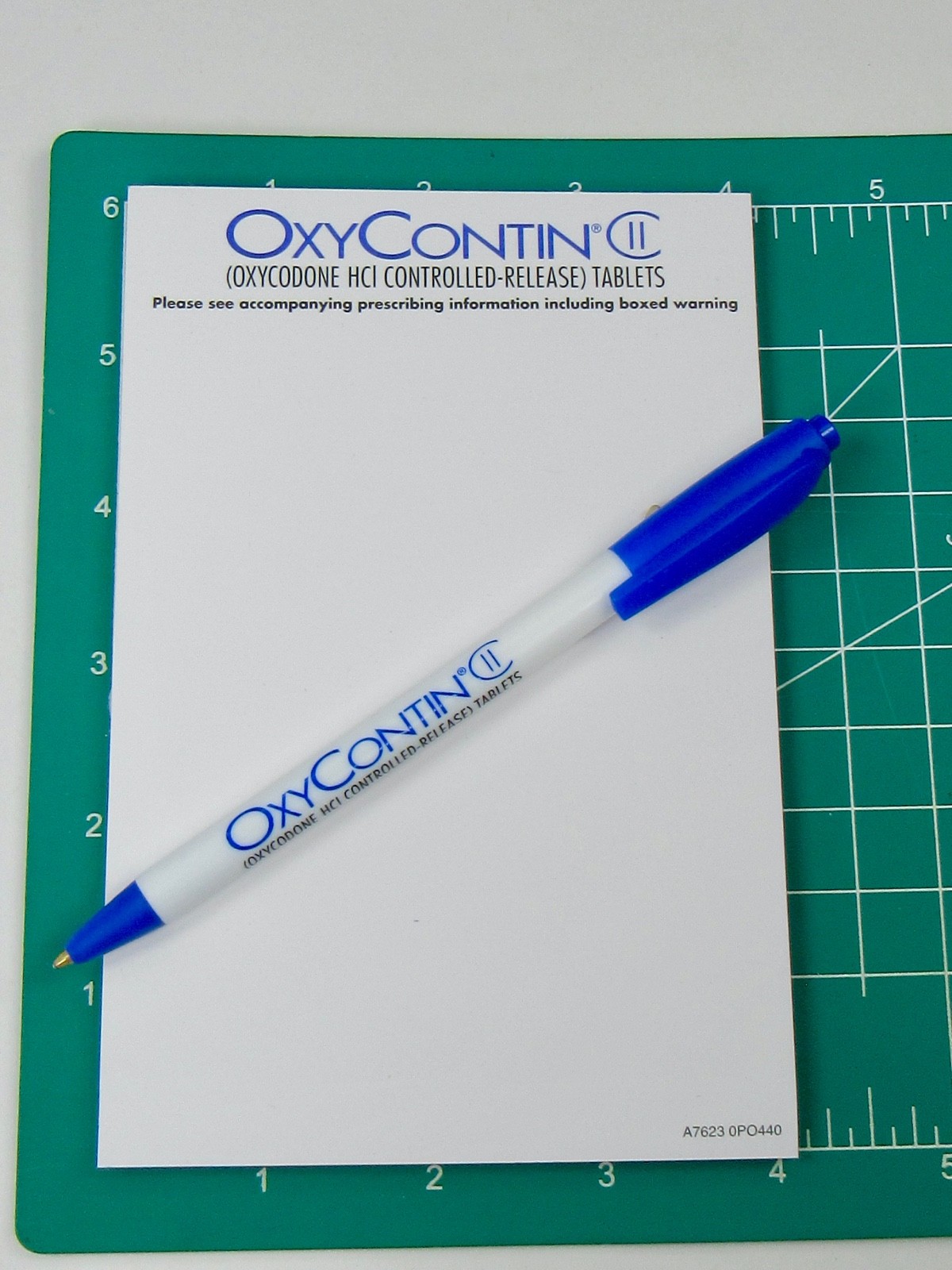 Oxycontin Oxycodone PEN + Sticky Notepad Drug Rep Pharmaceutical Advertising