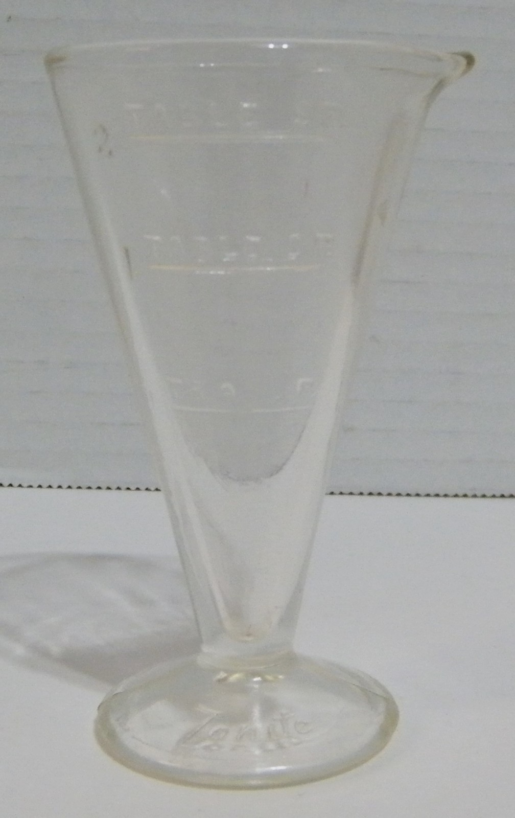ZONITE Medicinal Apothecary Glass Measuring Beaker 2 Tablespoon Spout EUC