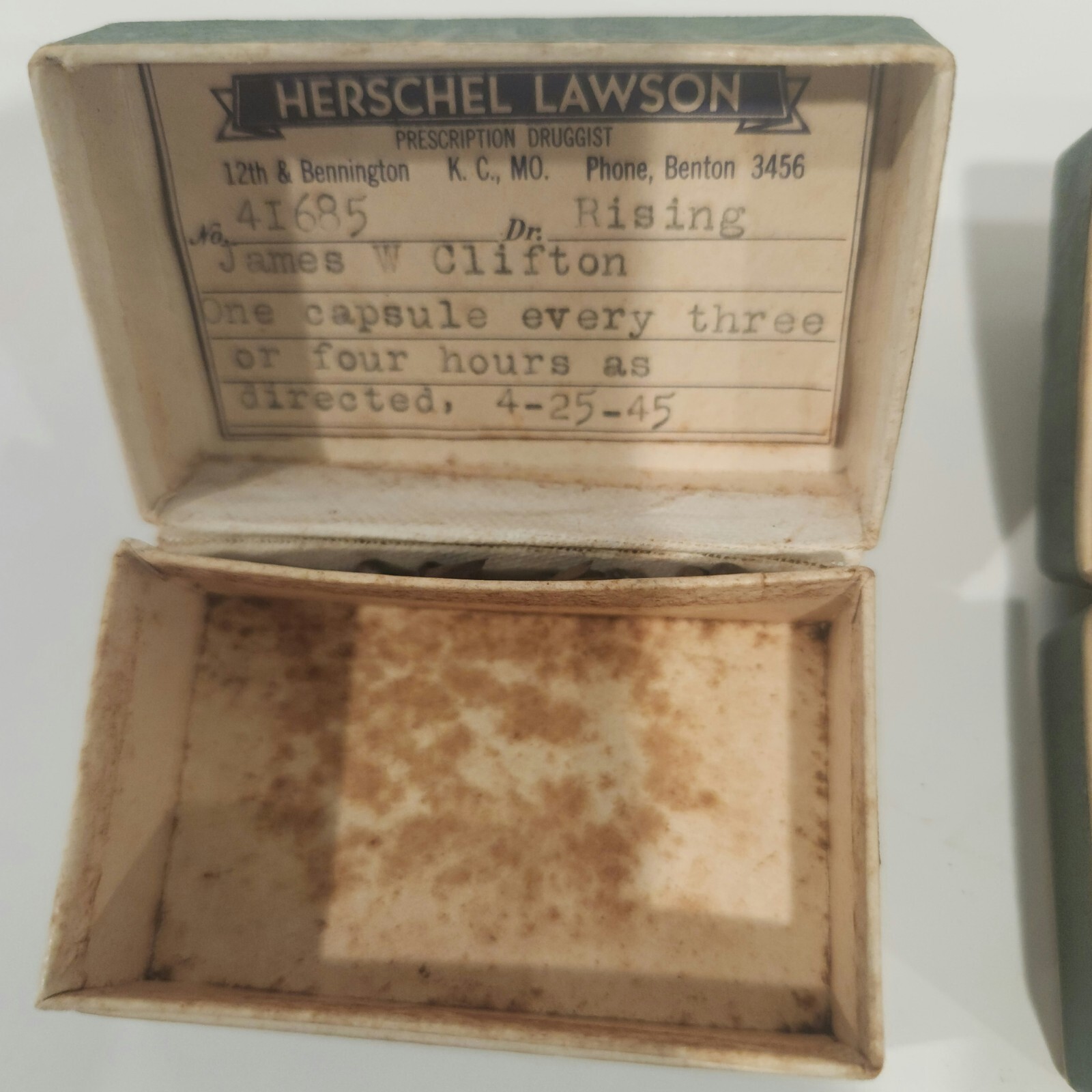 Vintage Two Associated Interstate Druggist Prescriptions Boxes Green AID