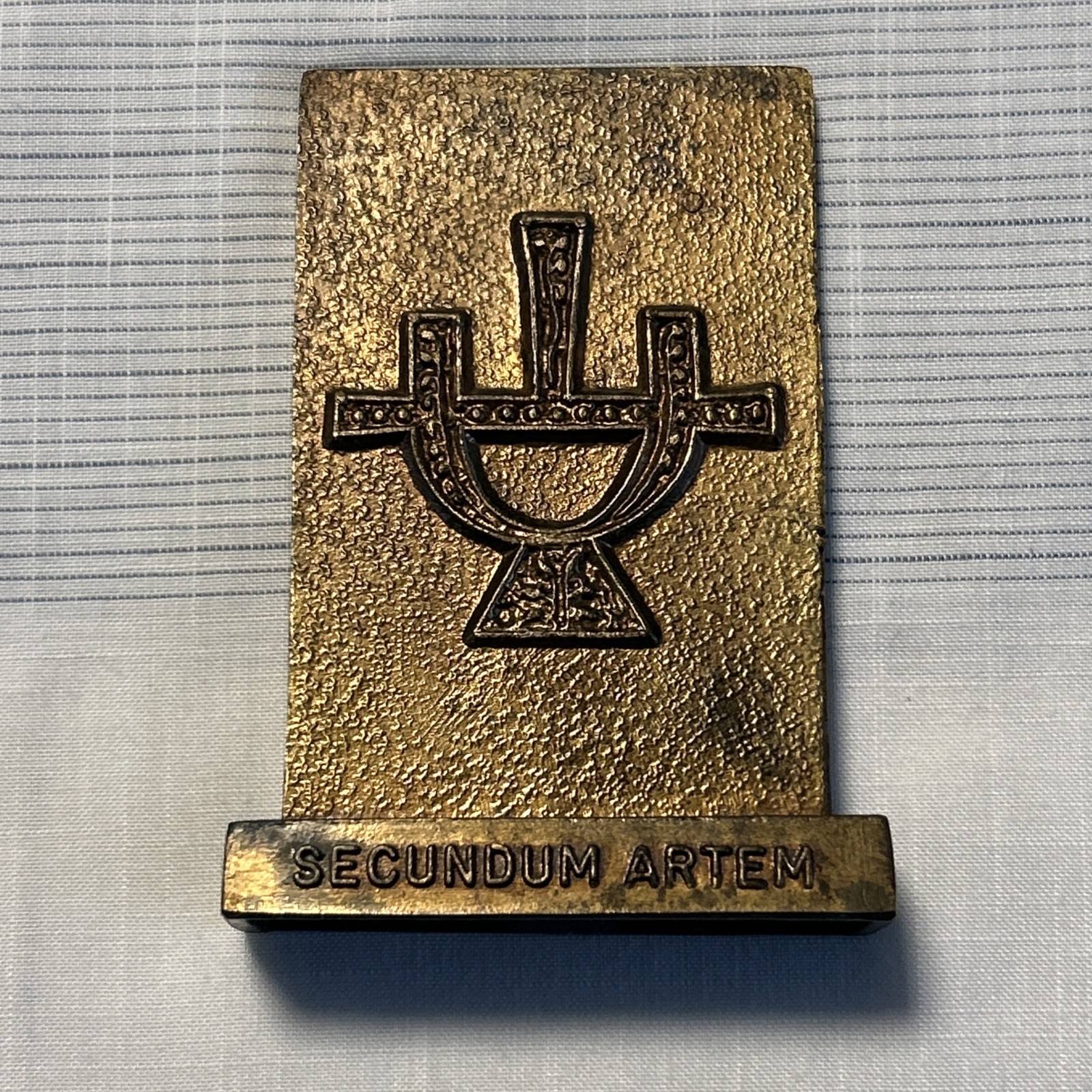 Vintage Brass Tinactin Secundum Artem Vinegar 1978 Desk paperweight Bookend