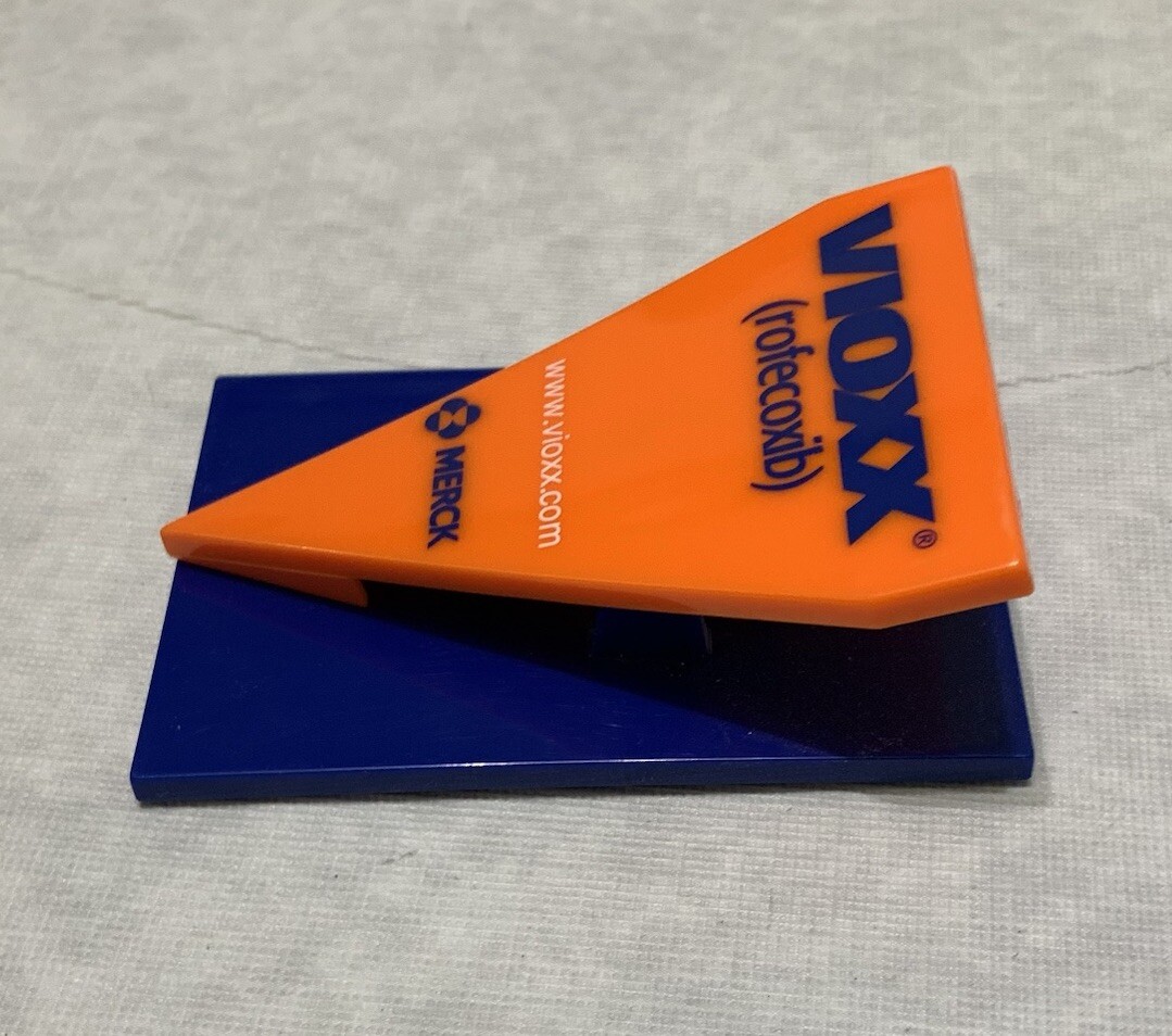 Large Merck Vioxx Rofecoxib Chip Bag Clip Fridge Magnet Pharma Drug Medicine