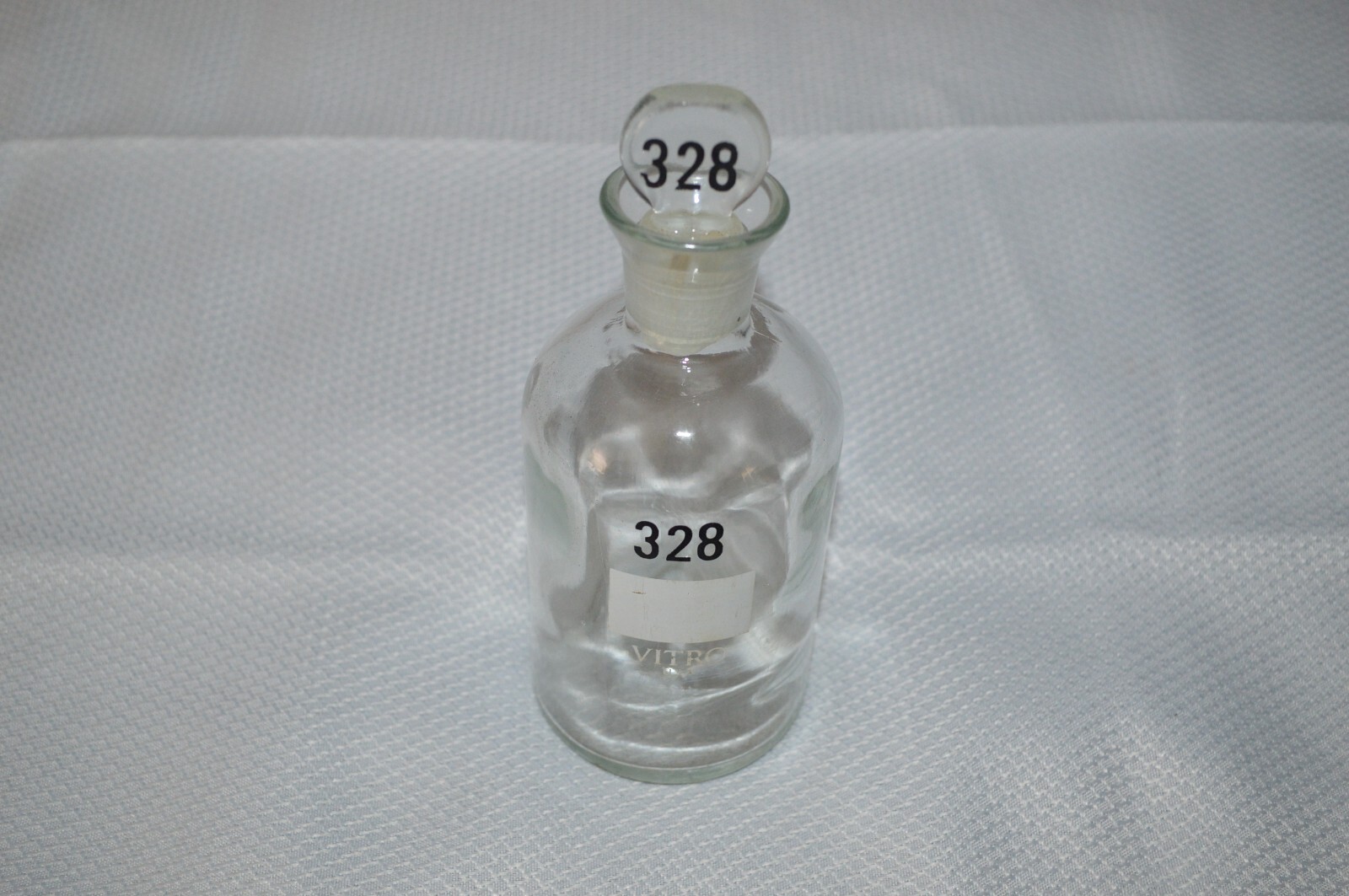 WHEATON ~ VITRO ~ U.S.A. ~ GLASS LABS BOTTLES ~ LABORATORY ~ PHARMACEUTICAL ~NEW
