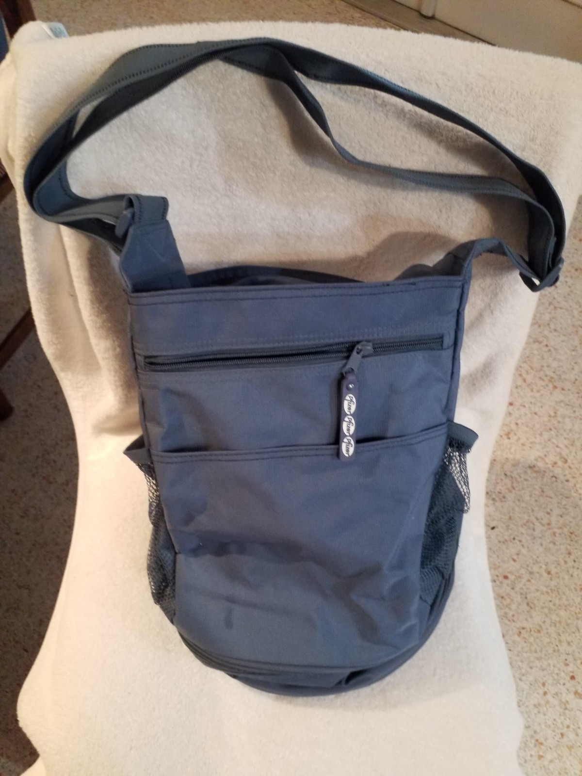 Pfizer Drug Rep RARE Blue Insulated Cooler Crossbody Tote Bag Beach Multipurpose