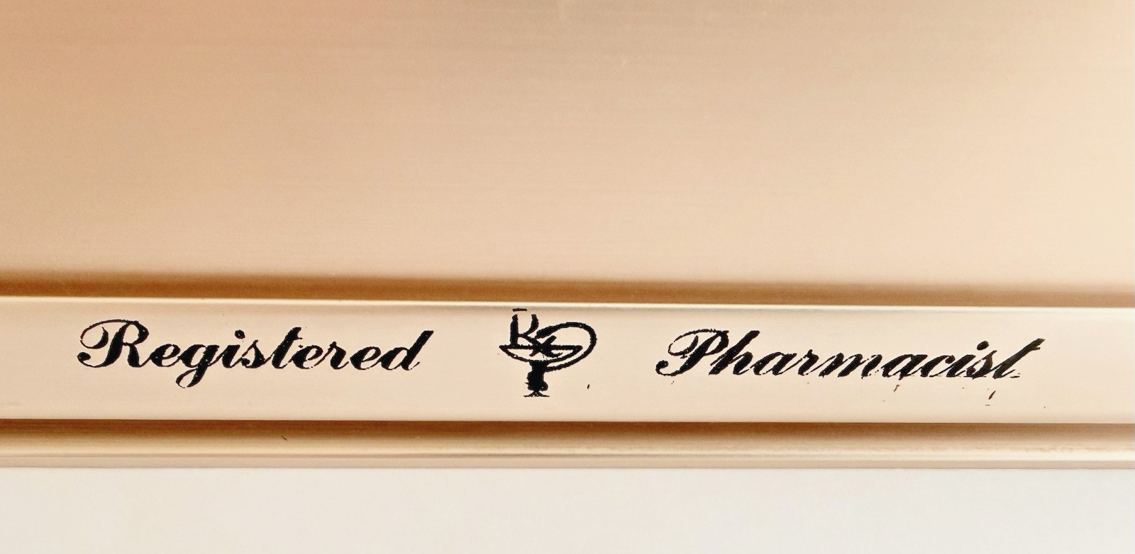 Vintage 1970s UPJOHN Registered Pharmacist Aluminum Desk Nameplate Display Sign