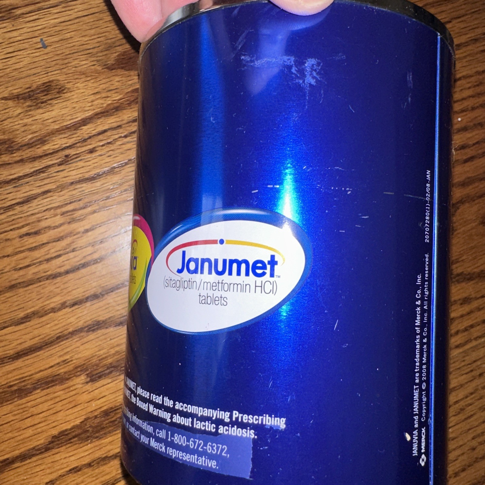 Januvia/Janumet collectible container with lid