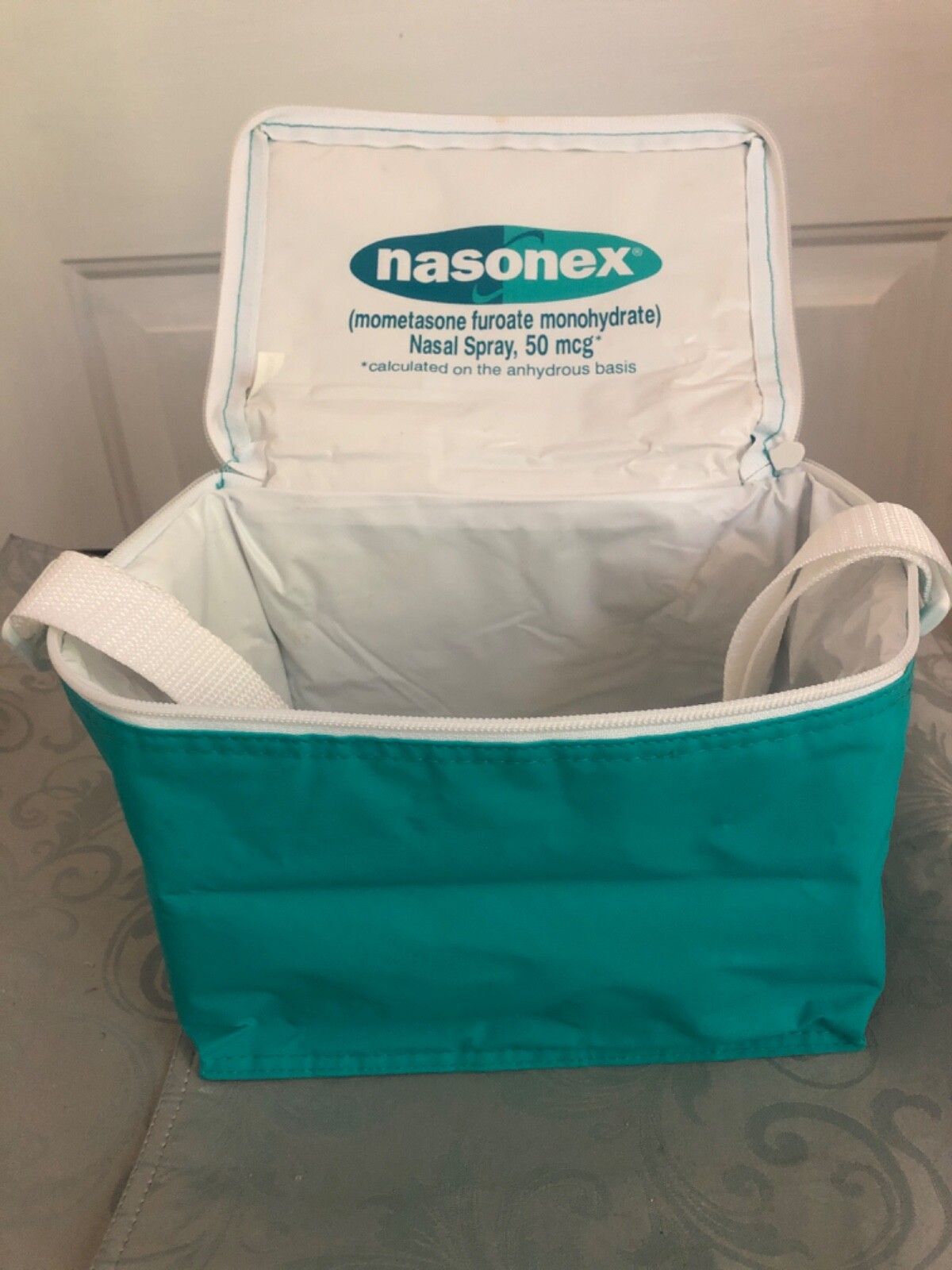 pharmaceuticaldrug rep green lunch box 9×6.5×6 FOLDED FLAT WN NOT IN USE