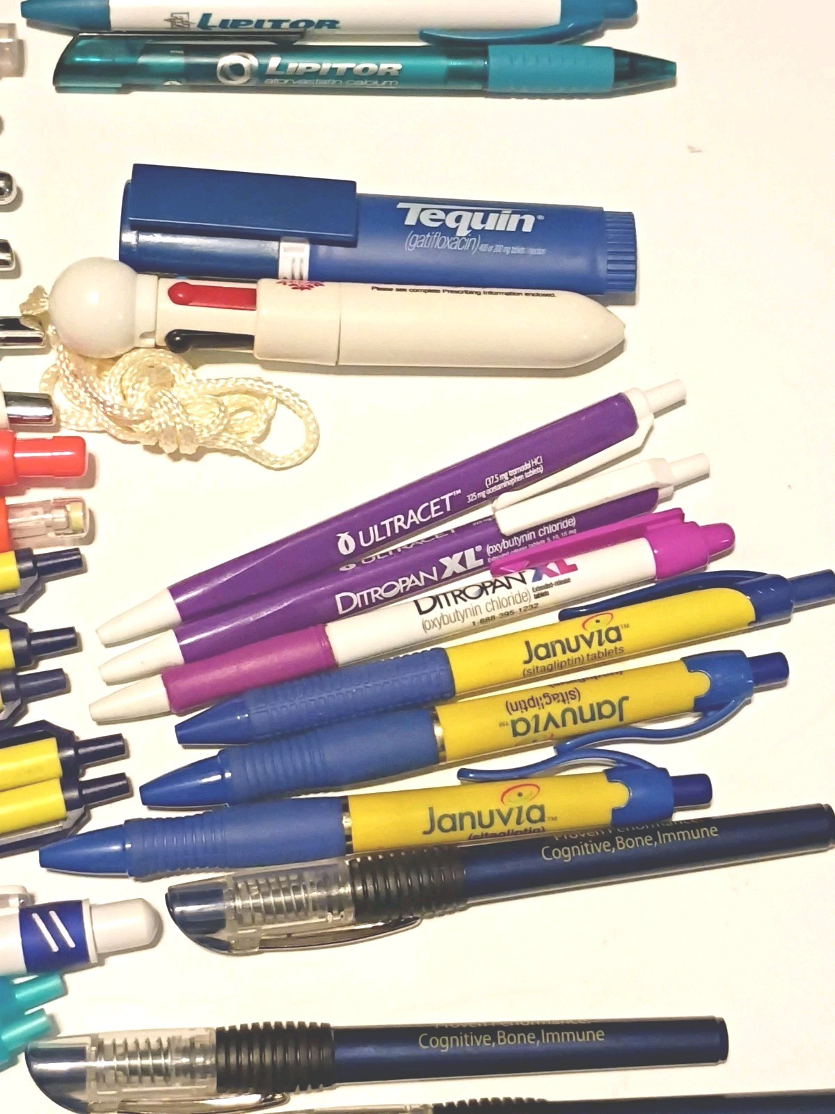 Pharmaceutical Pens Drug Rep Januvia, TriCor, Altace, Enablex & More Lot of 48