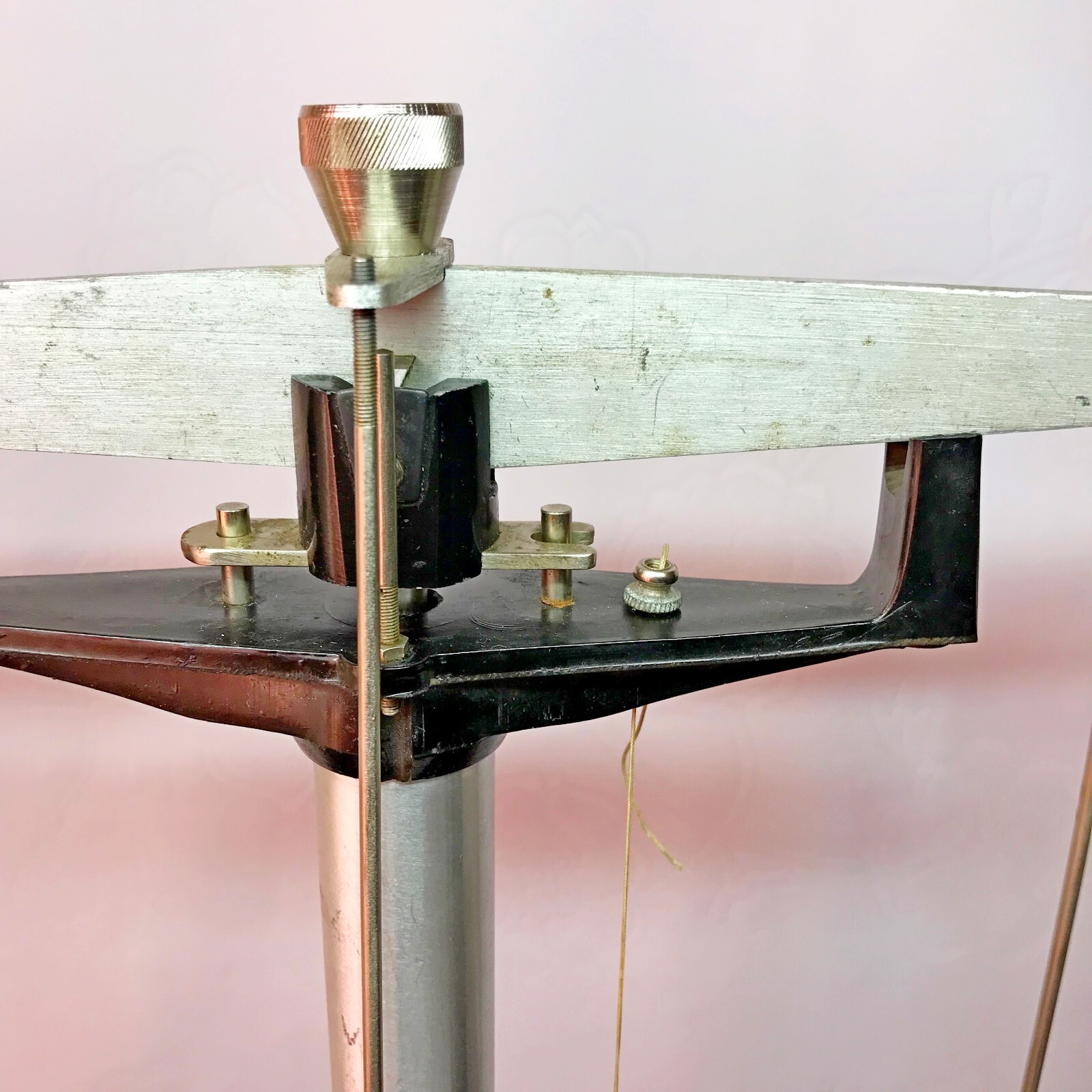 vintage pharmacy scales Kofardzhiev – Laboratory scales