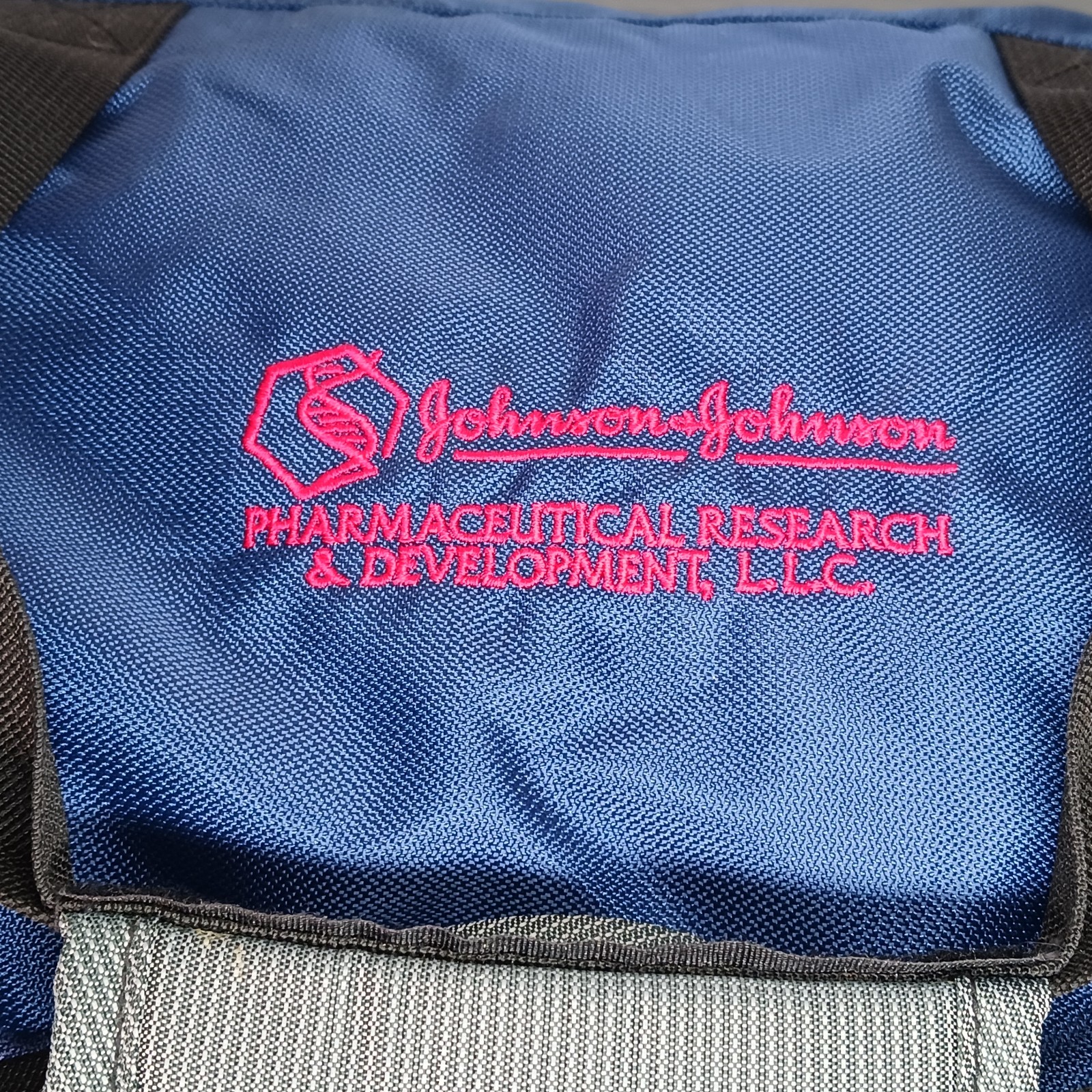 Vintage Lands End Johnson + Johnson Pharma Promotional Duffle Bag Blue Gray