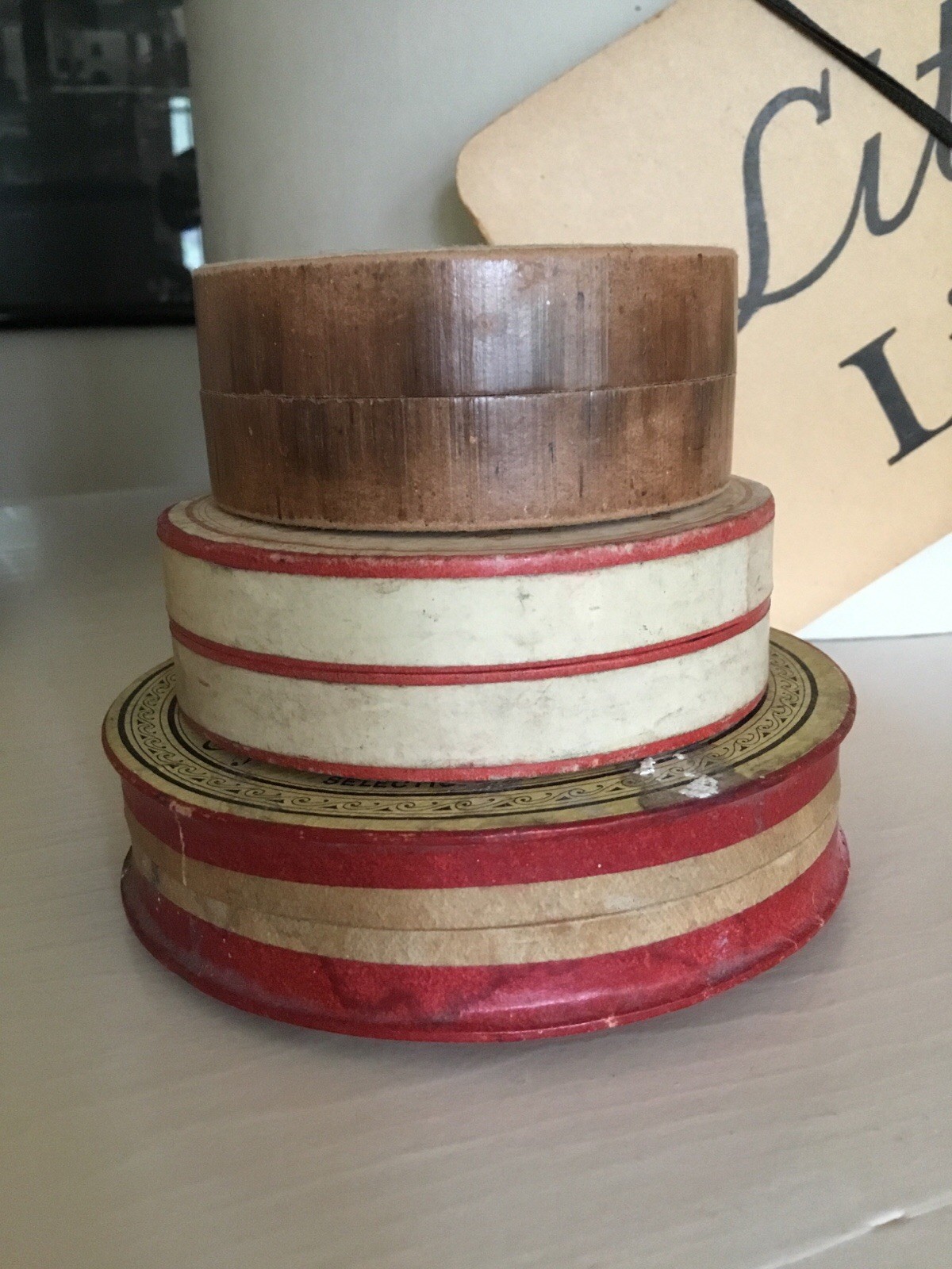Vintage FRENCH Pharmacie Round Cardboard Container Red Silk Thirsty Worm Seeds!!