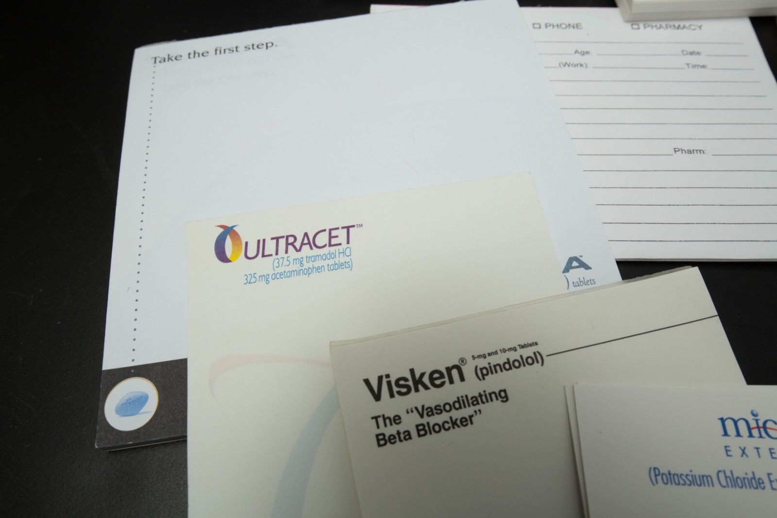 Vtg Drug Rep Pharmaceutical Partial Sticky Notes Notepads Ephemera Pharma Lot