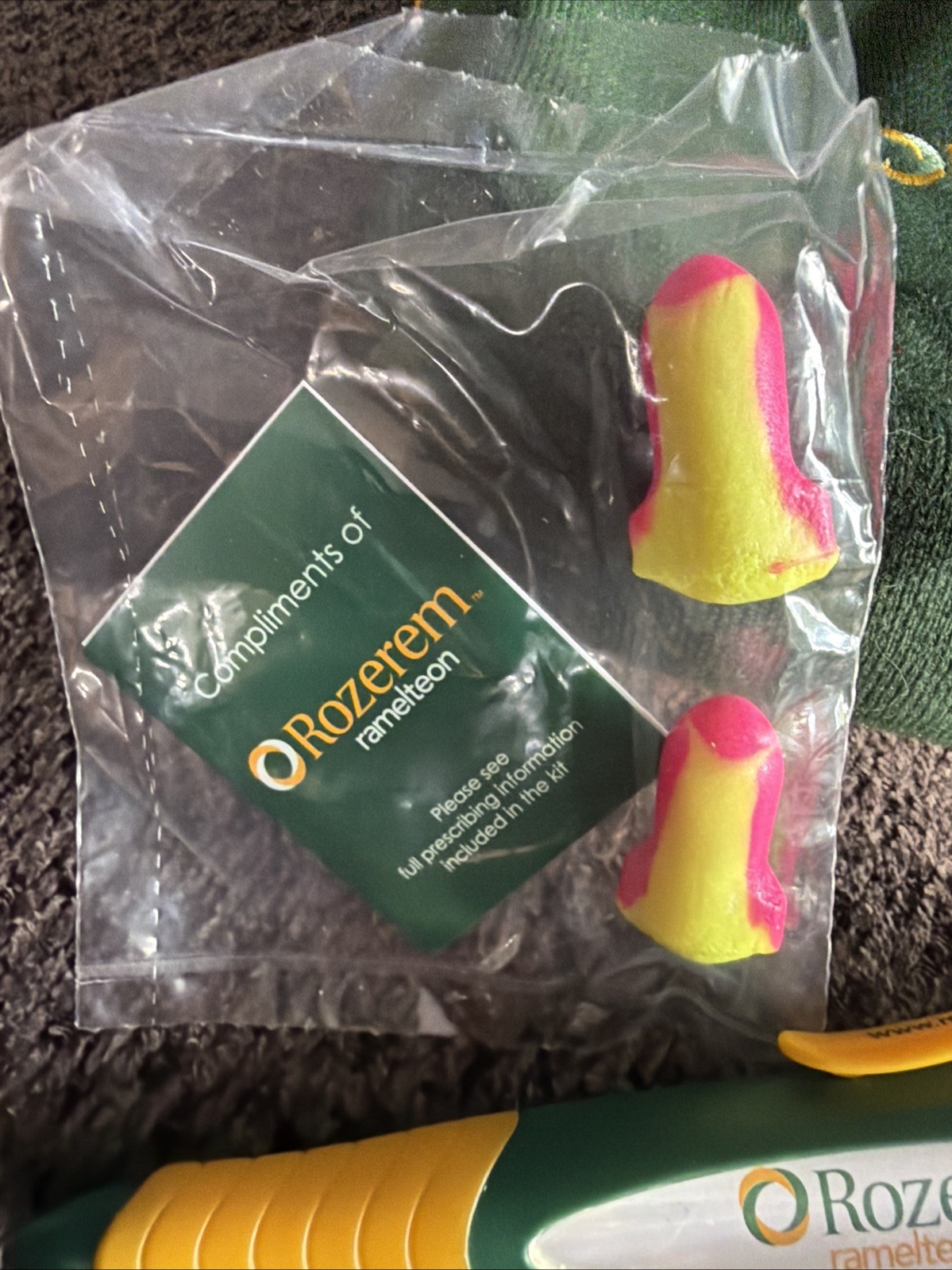 Rozerem Takeda Drug Rep VTG GREEN VELOUR Zipper Bag Earplugs 2 Pens Notes New