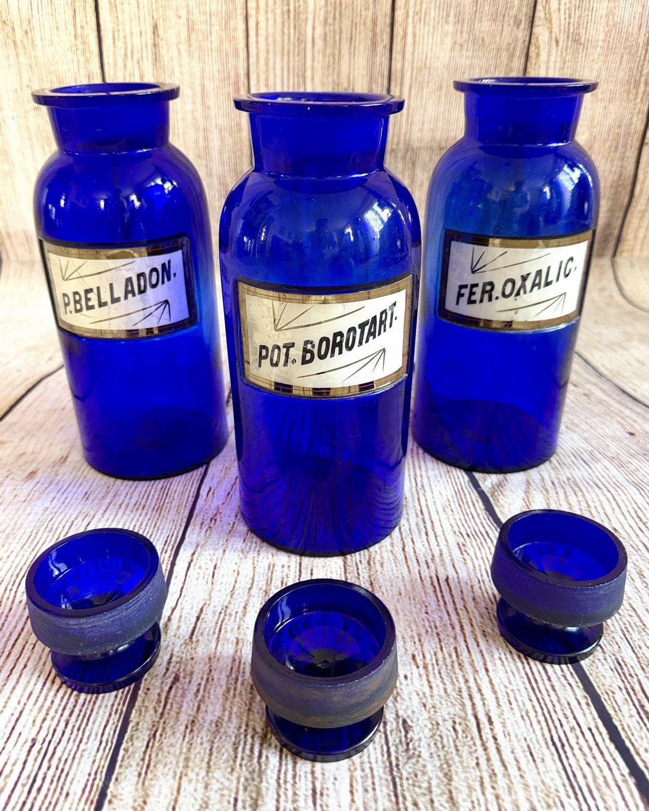 3 x ANTIQUE 1890’s APOTHECARY COBALT BLUE JARS CHEMIST WT & Co USA BOTTLES 26cms