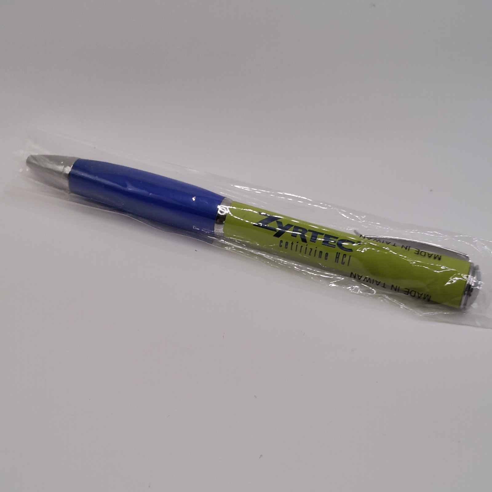 Drug Rep ZYRTEC Collectible Heavy Metal Pen RARE Green Blue New in Package