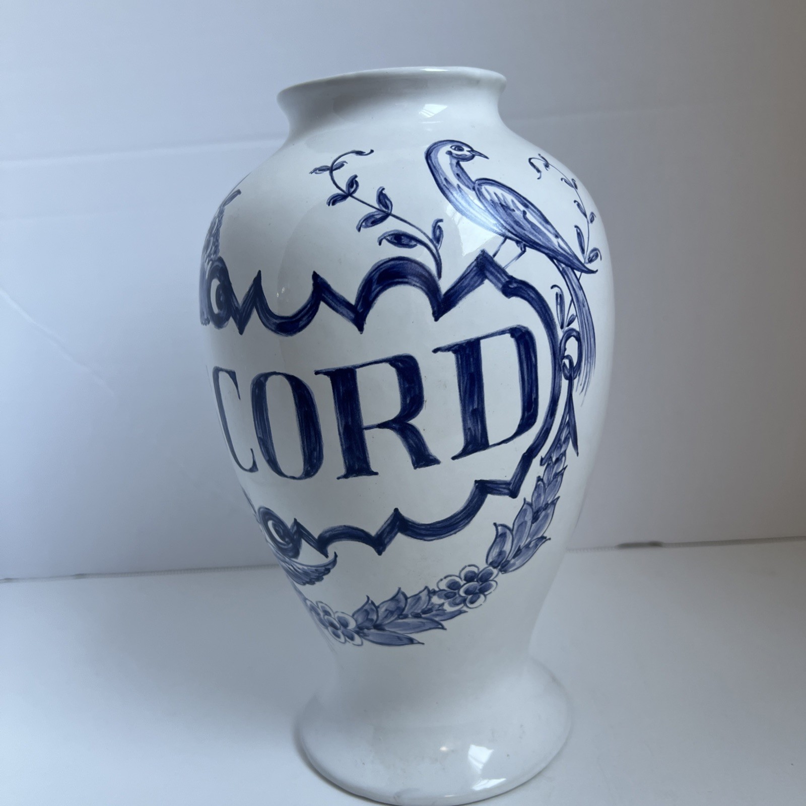 1989 Lilly Blue & White Apothecary 10″ Vase Diascord Portugal Pharmacy Pharma