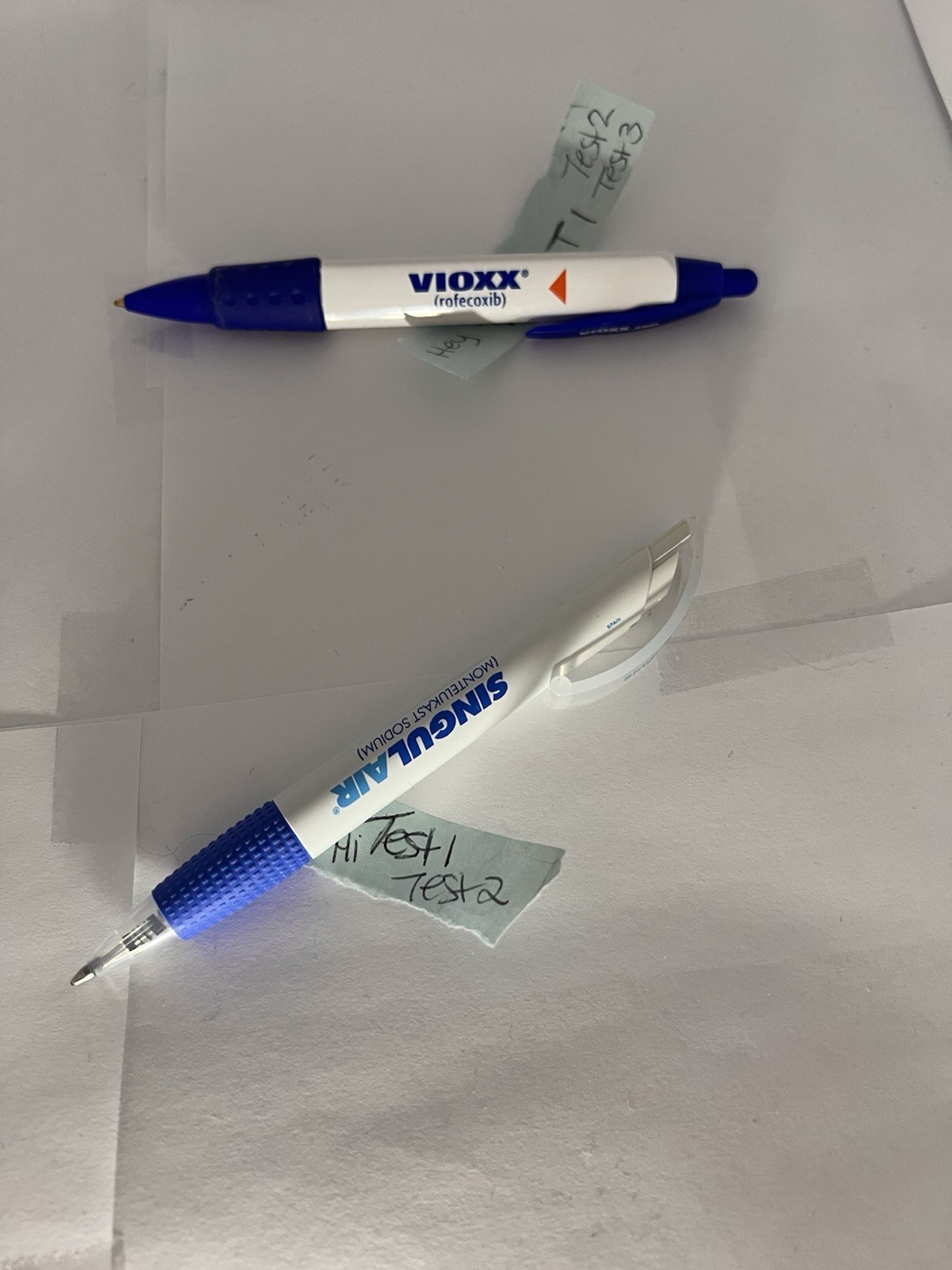 Singulair & VOIXX – Pharmaceutical Drug Rep Pens Advertise Plastic 1 each