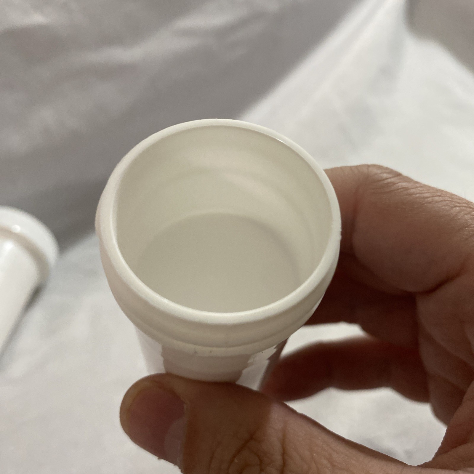 BERRY Plastics Corporation Plastic Ointment Jars 1/2 Oz White Plastic With Caps