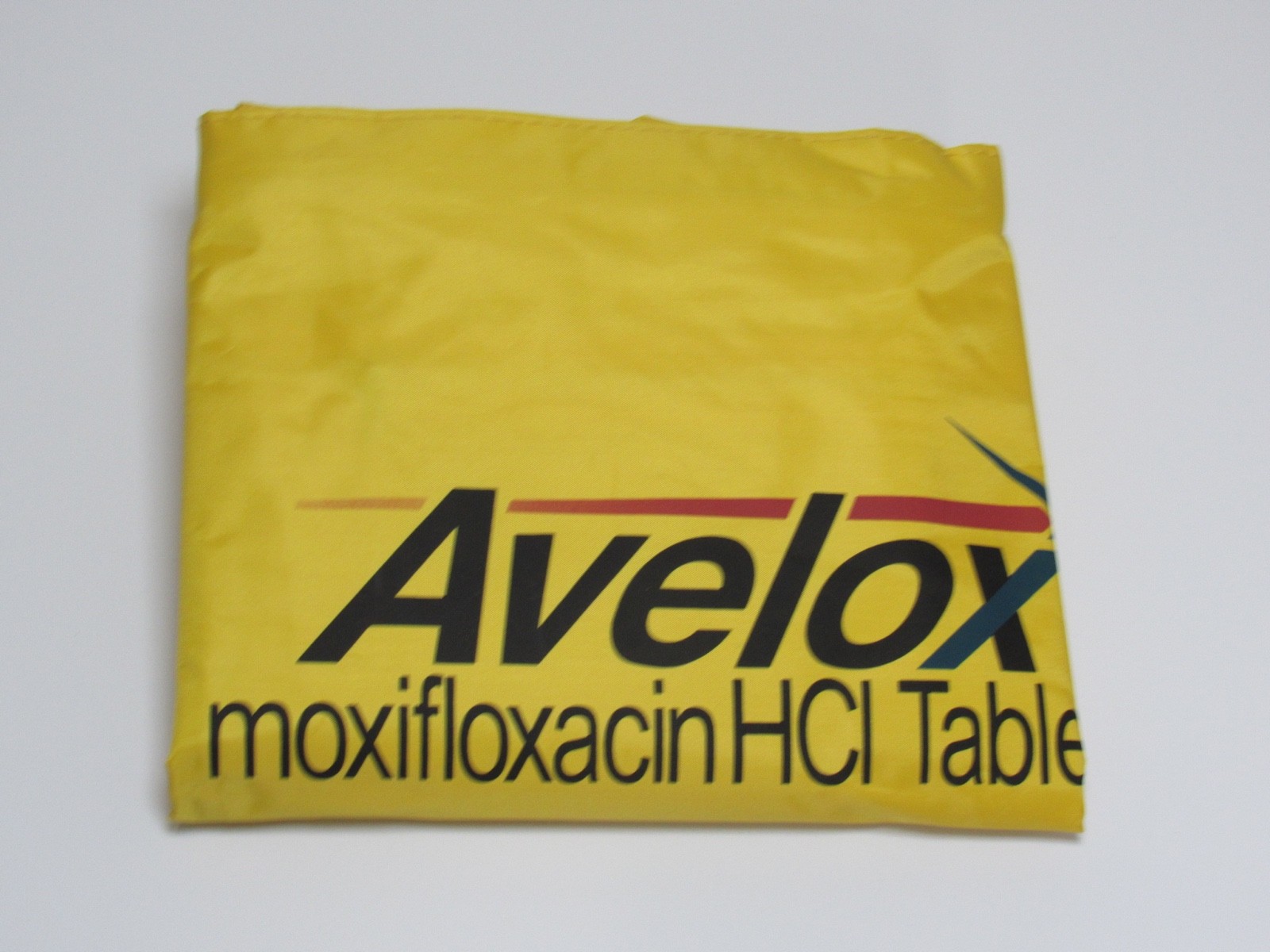 Huge Avelox Vinyl Zippered Tote Drug Rep Pharmaceutical Promo Advertising Yellow