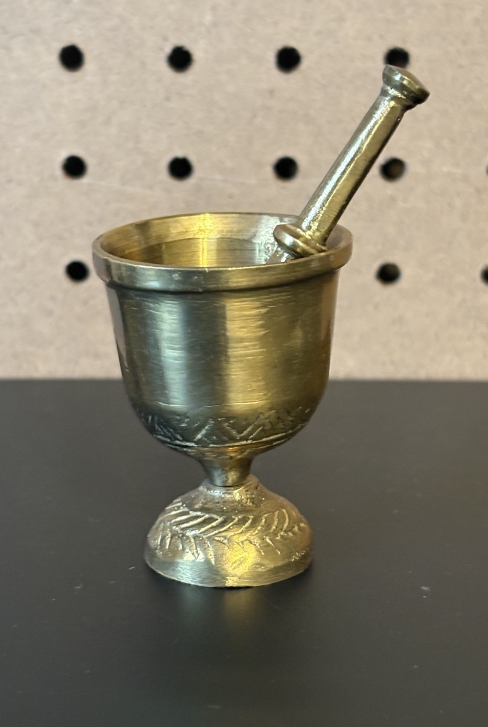 Vtg Small Brass Ornate Mortar & Pestle Pharmacy / Medical 2″ Tall