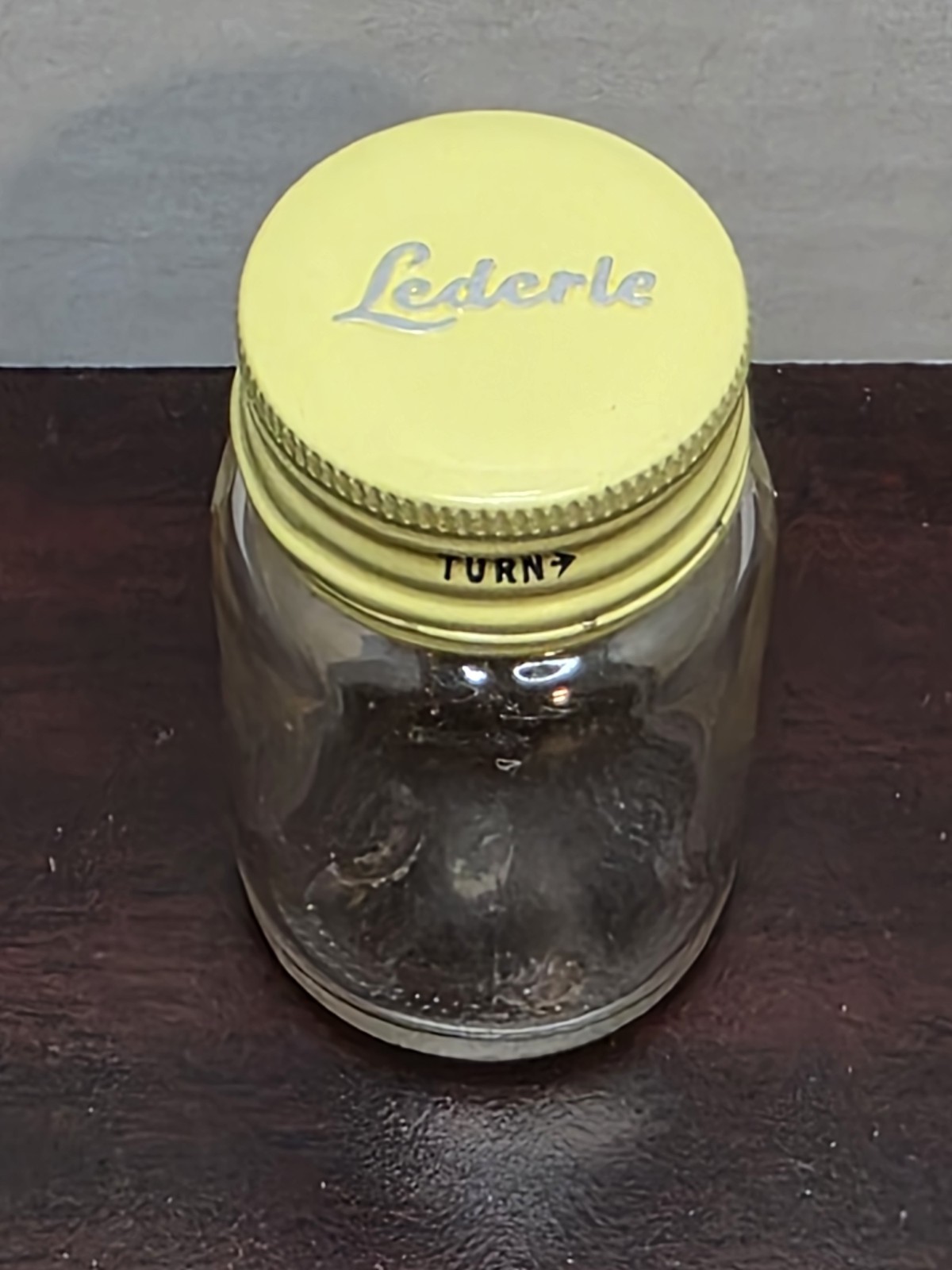 Vintage Lederle FERRO-SEQUELS Iron Capsules Glass Bottle Pearl River NY 1960s