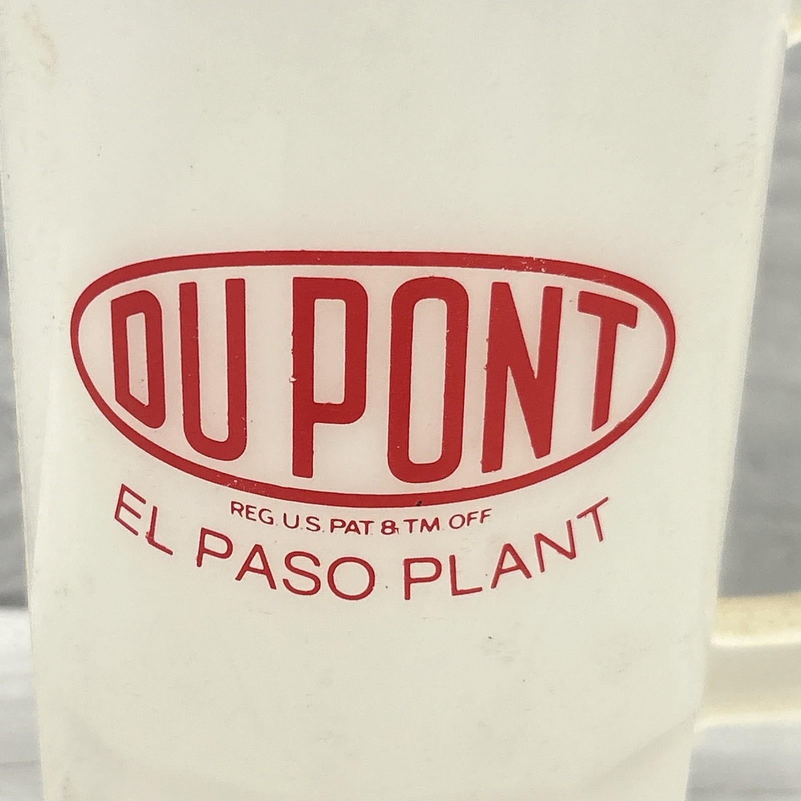 EL PASO Plant DUPONT Vintage Collectible Plastic Mug