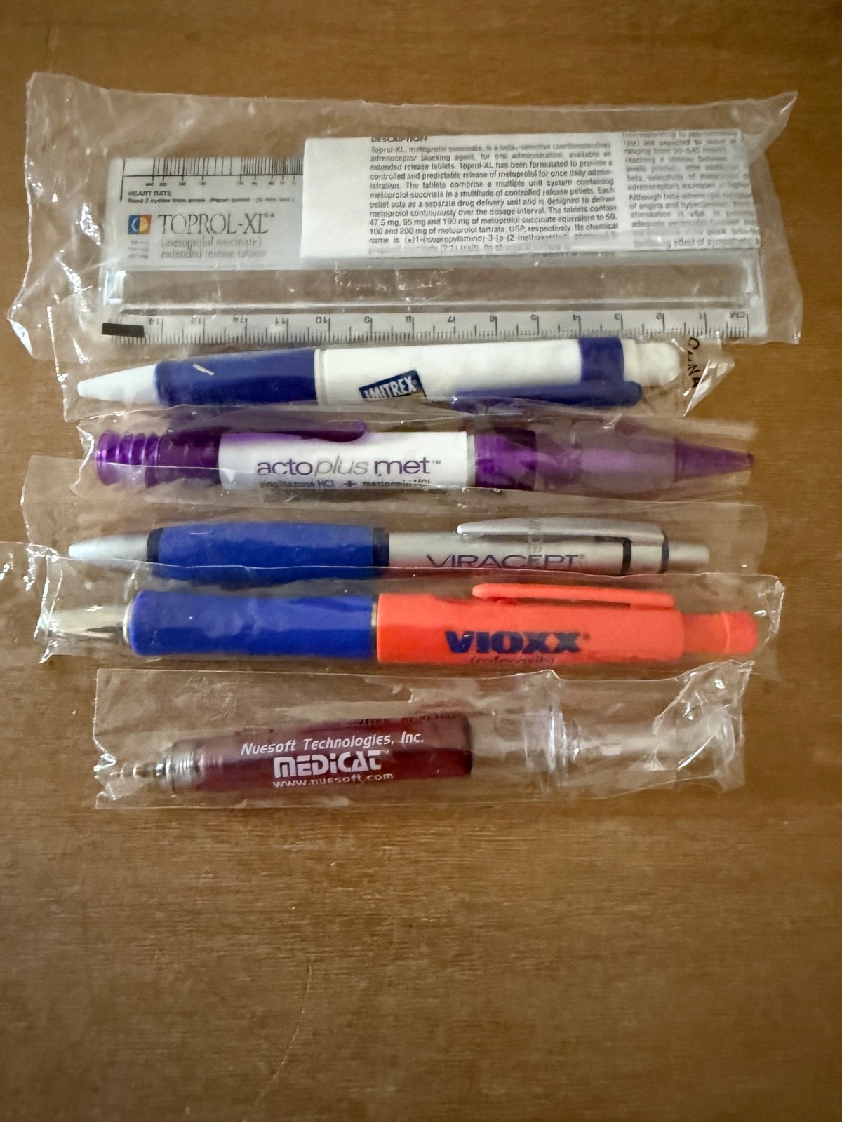 Pharmaceutical Drug Rep Collectible Assorted Promo Pens Lot of 5 and Ruler New