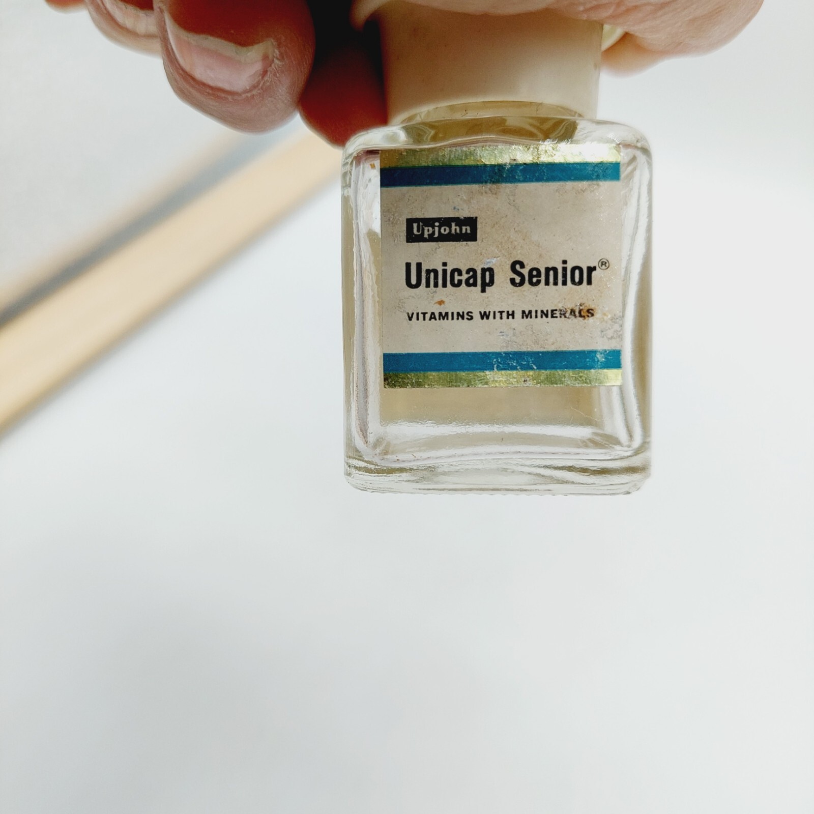 Vintage Upjohn Unicap Multivitamins Empty Bottles Collectible Jars Drug Lot Of 2