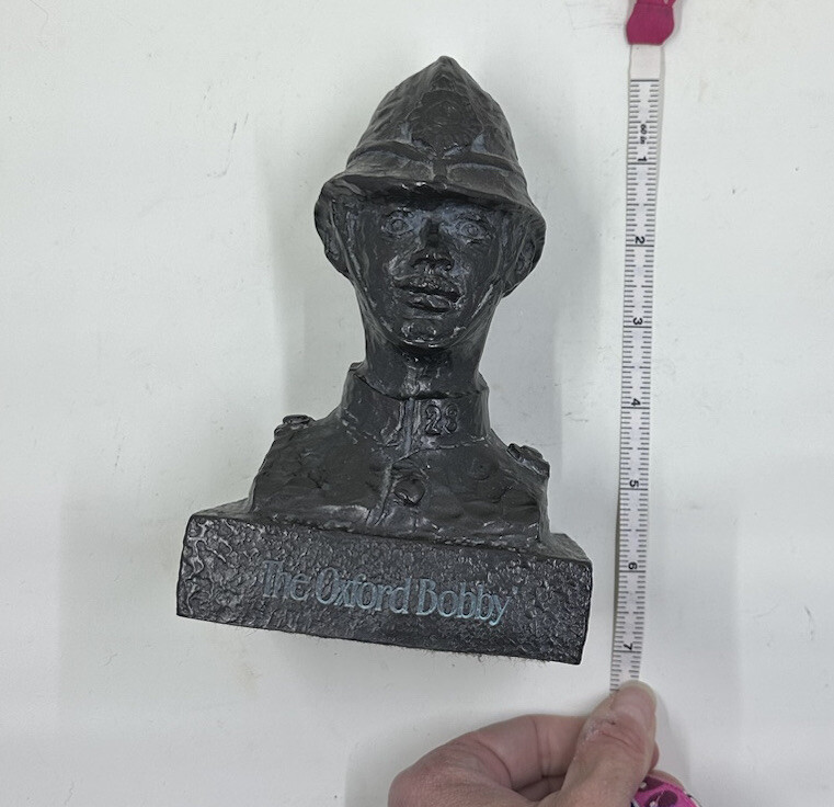 1977 Oxford Bobby Resin Bust Bristol Laboratories Tegopen Promotional Statue