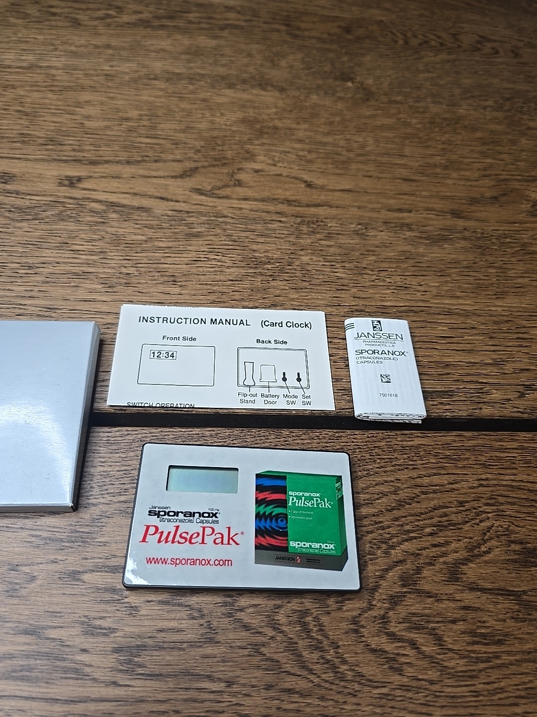 Sporanox Pharmaceutical Drug Advertising Promotional Card Clock NEEDS BATTERY