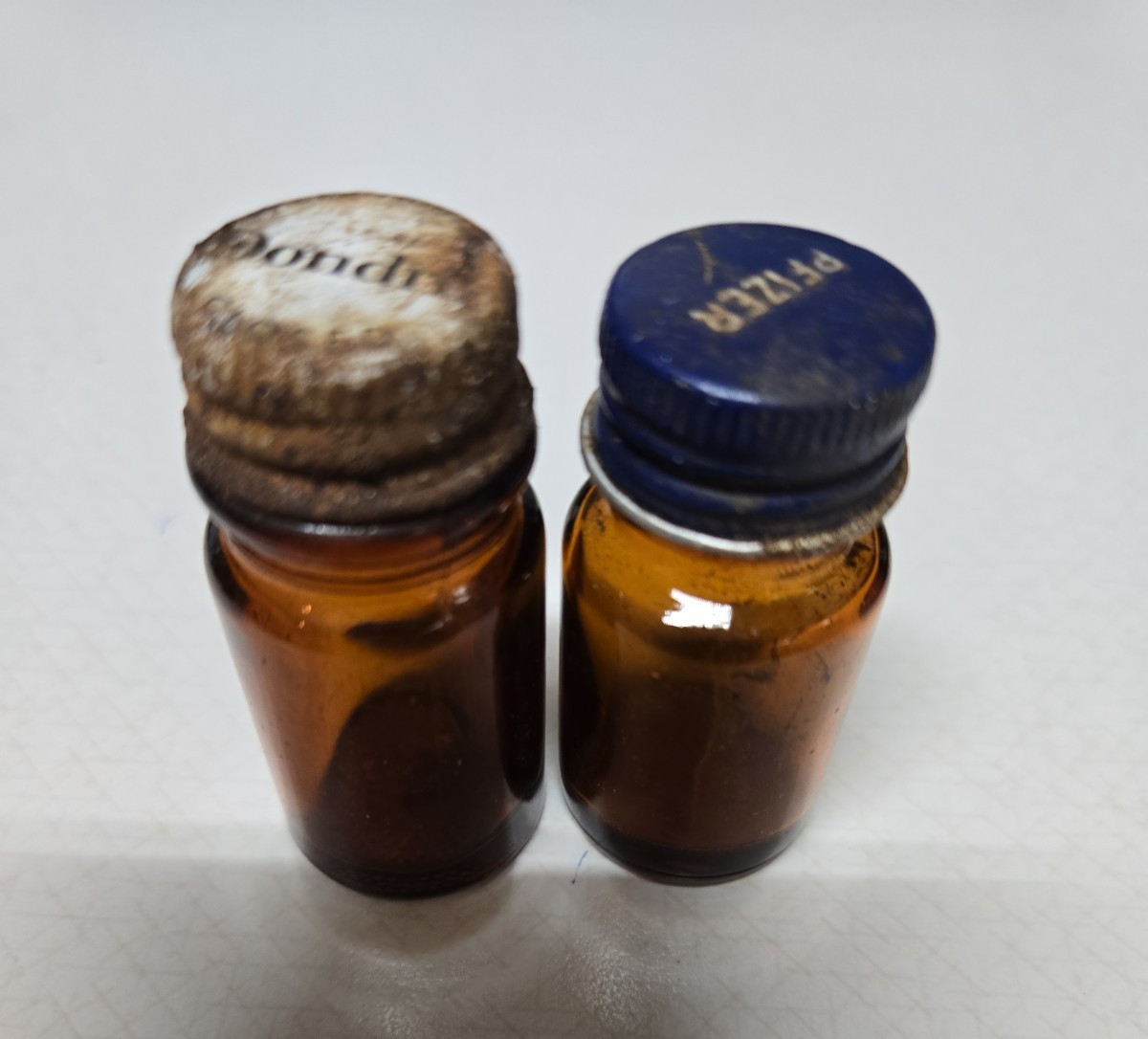 Vintage (2) Medicine Empty Medicine Bottles Pfizer and Dondril