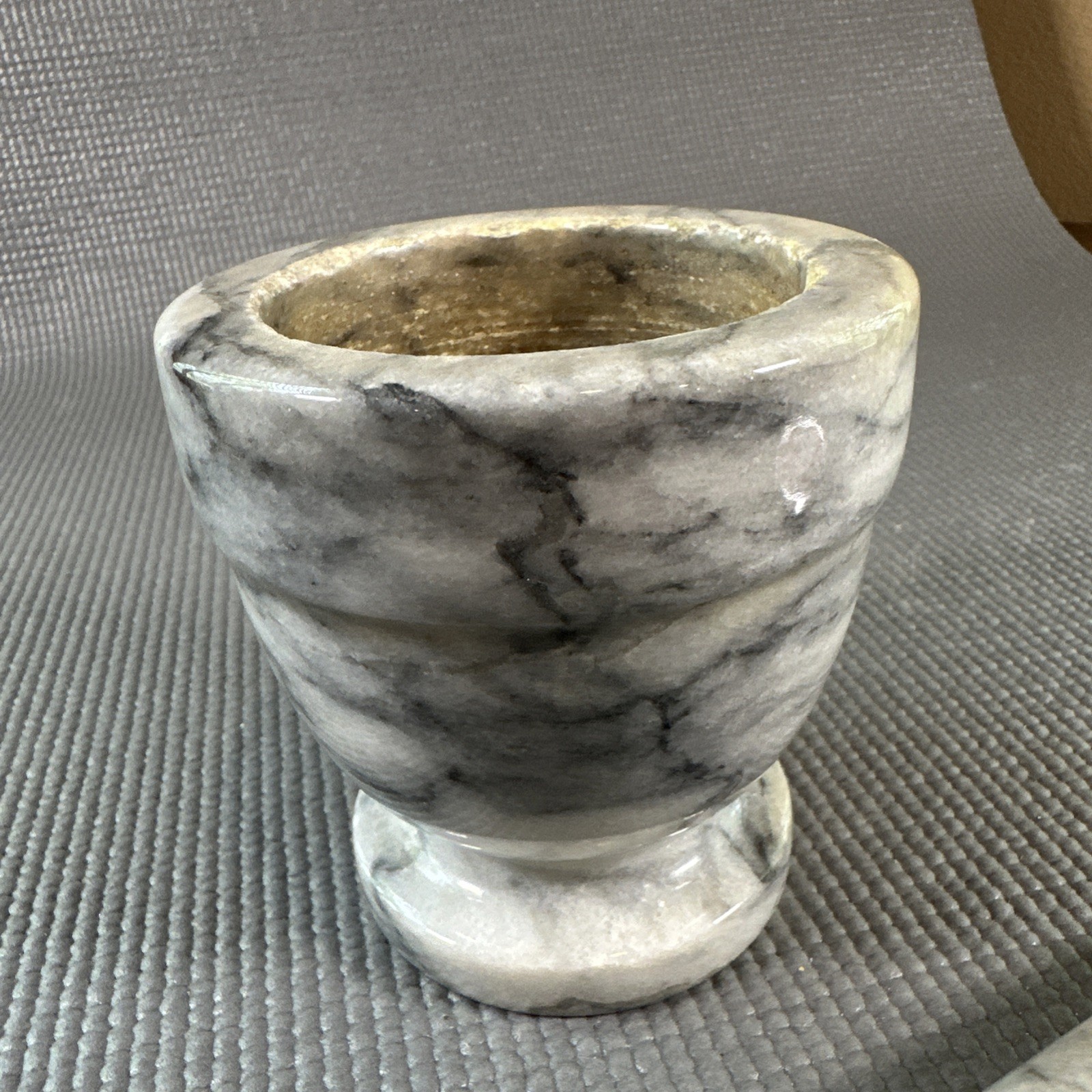 VINTAGE MORTAR IN MARBLE STONE & PESTLE TO COOK OR APOTHECARY GRINDING TOOL