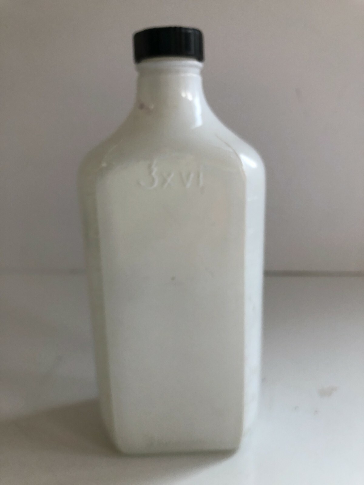 1973 Pharmacy Graduate Owens-Illinois Temple University 16oz Bottle .