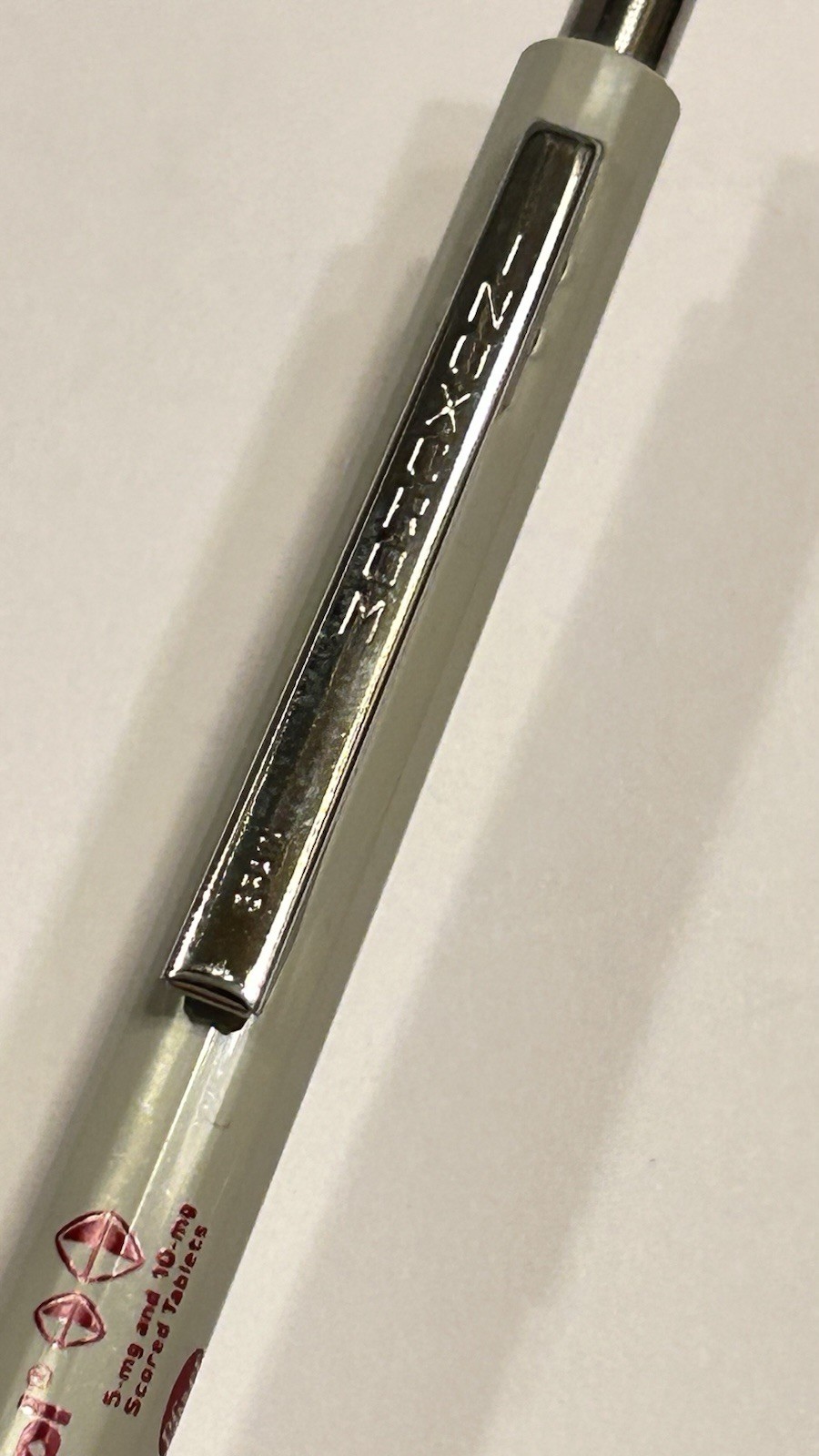 INOXCROM SPAIN Medical Drug Rep Pharmaceutical Advertising Pen Glucotrol Pfizer