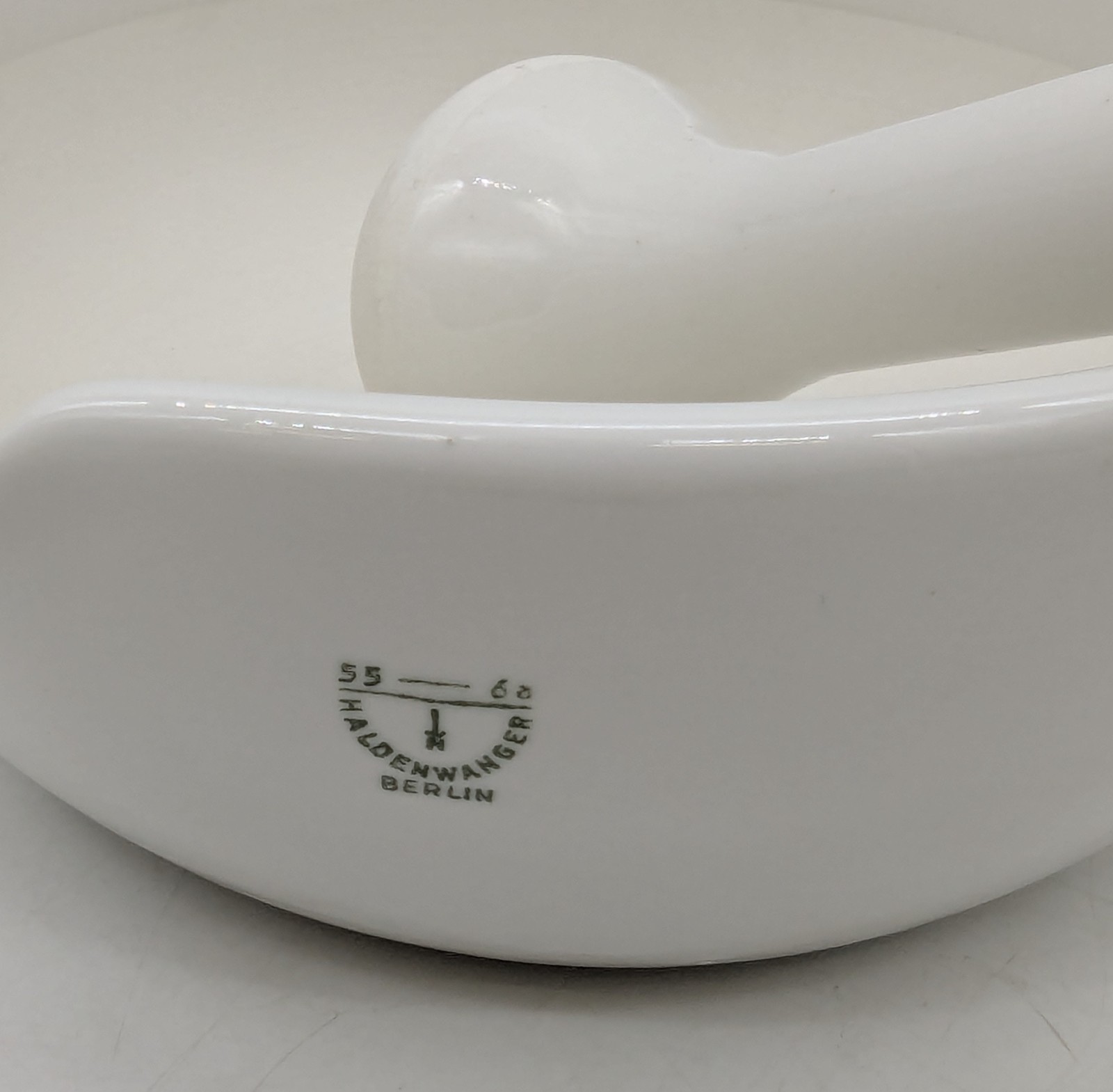 Vtg Haldenwanger Berlin Germany Mortar & Pestle White Porcelain Scientific 6.5″