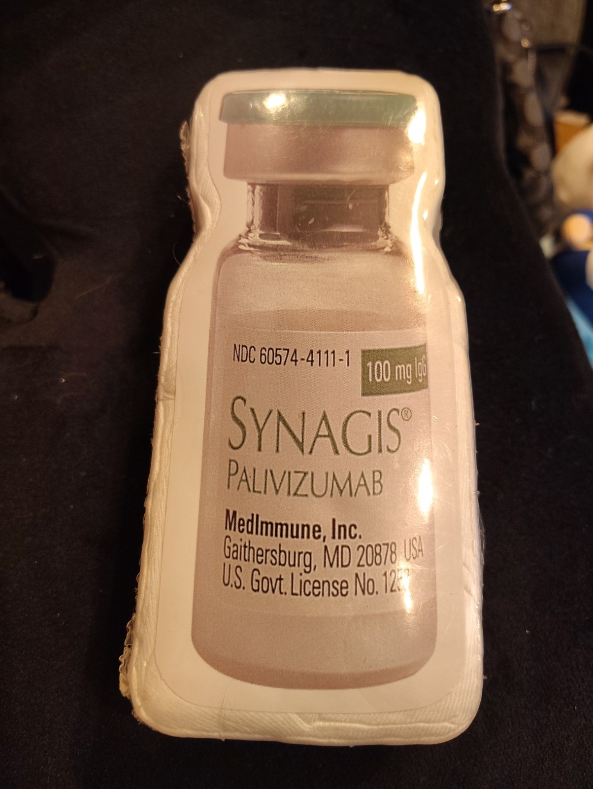 Sealed Promotional Synagis Pharmaceutical Rep T-shirt Or Towel