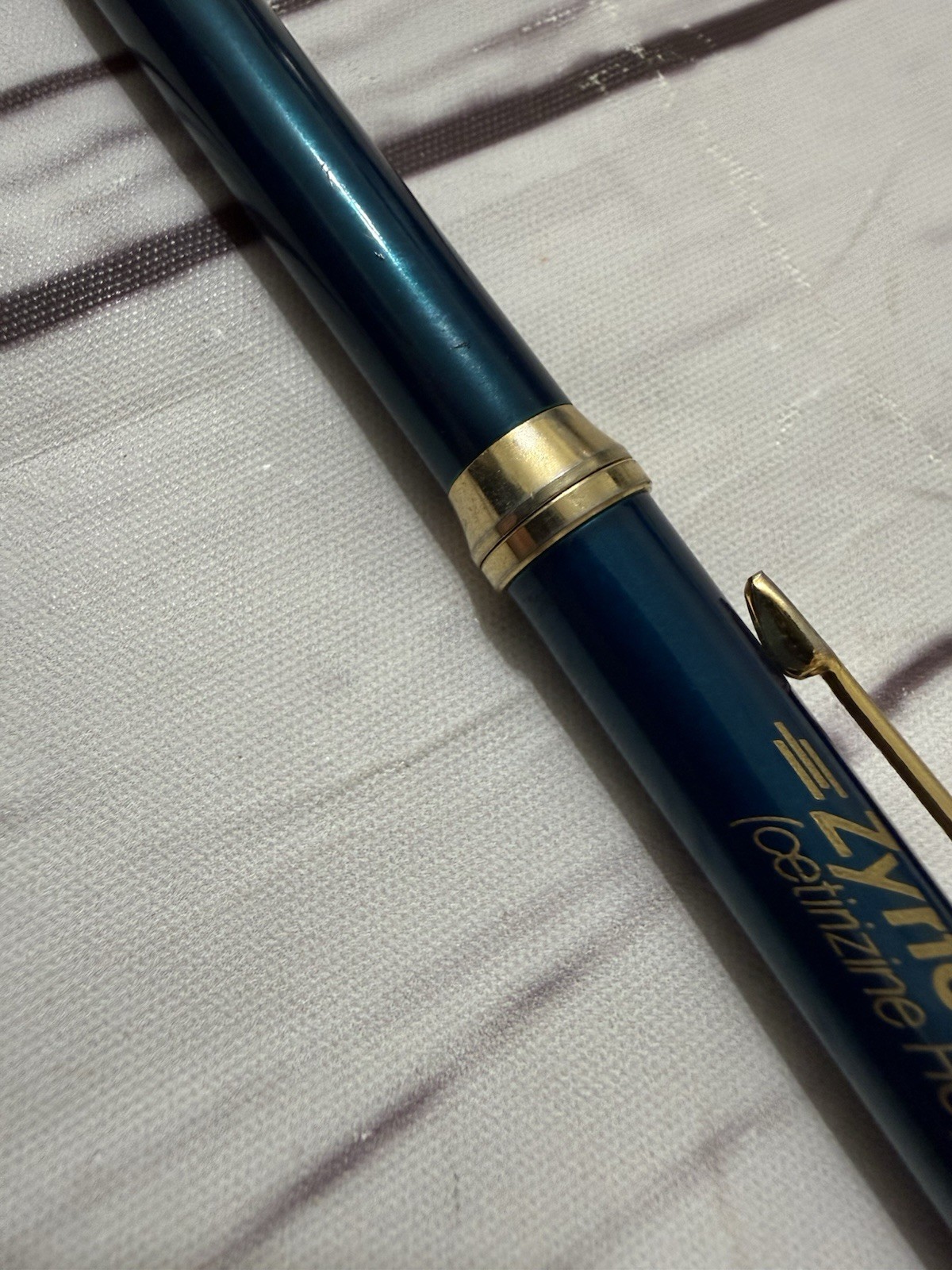ZYRTEC Green Heavy Metal Medical Drug Rep Pharmaceutical Pen Collectible