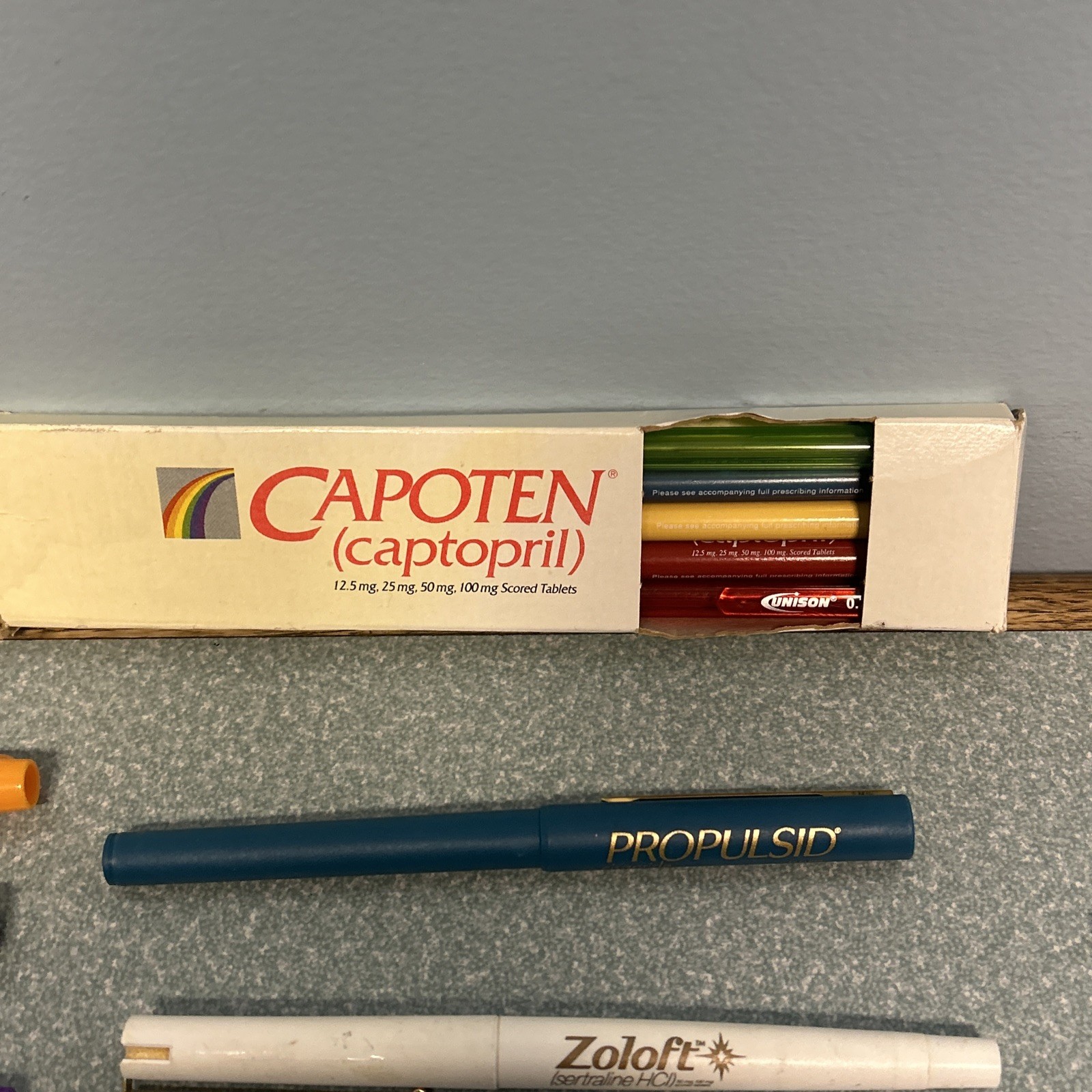 32 Vintage Pharma Rep Promo Pens Pencils Zoloft, Dilantin, Viagra, Claritin, …