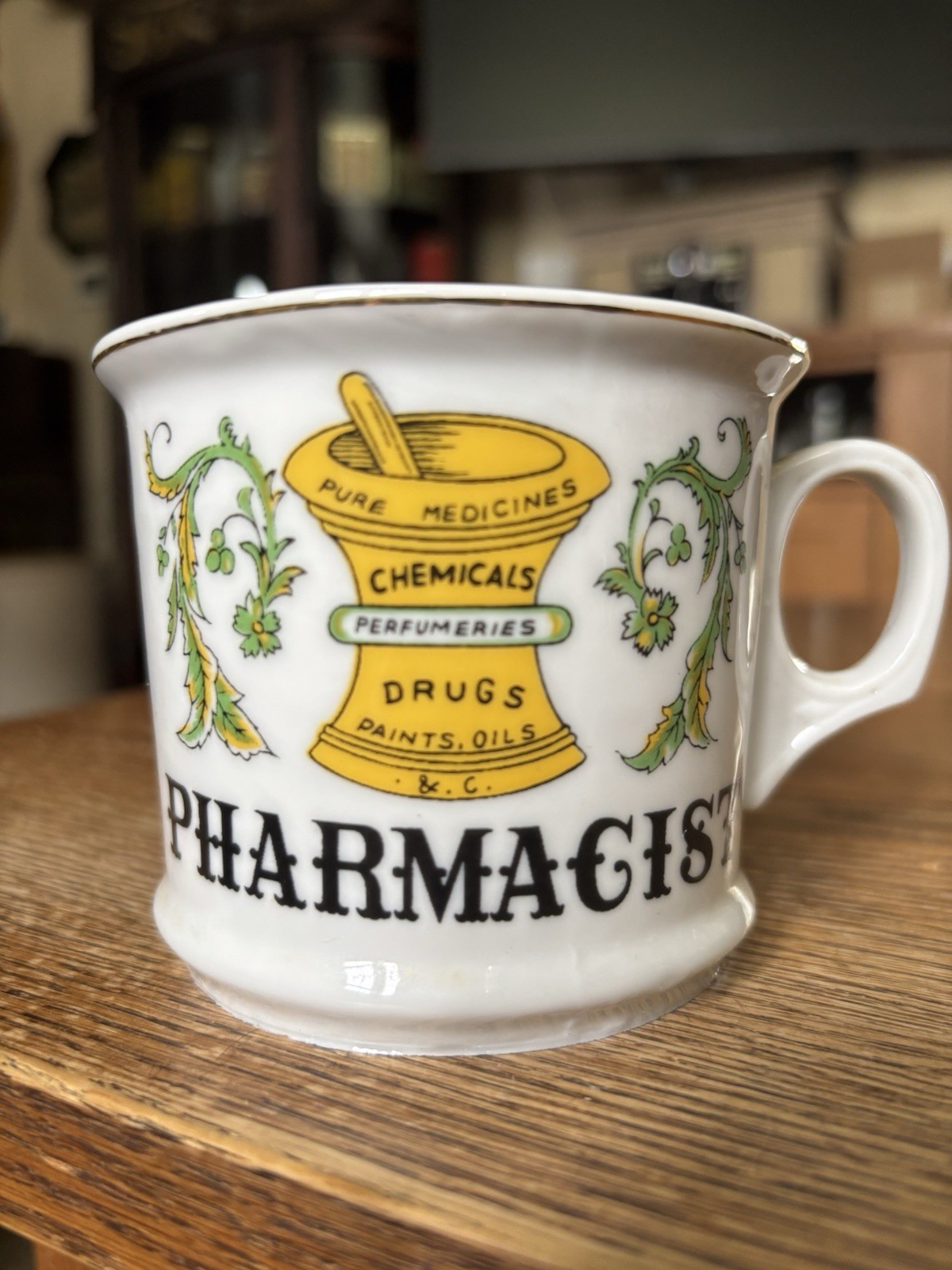 Vintage Apothecary Pharmacy Barber Shaving Mug Porcelain Enameled Mortar Pestle
