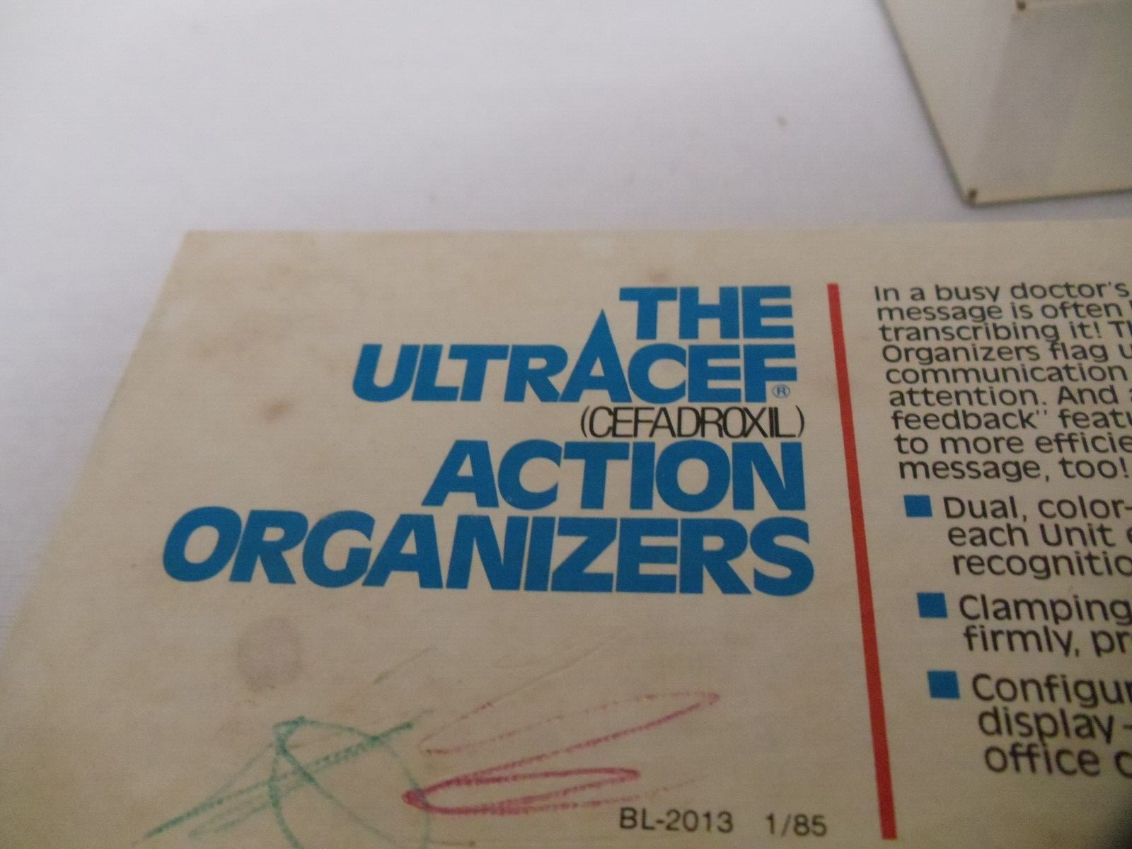 Vintage 1985 Bristol Labs Ultracef Plastic Binder Clips Reminders Organizers BOX