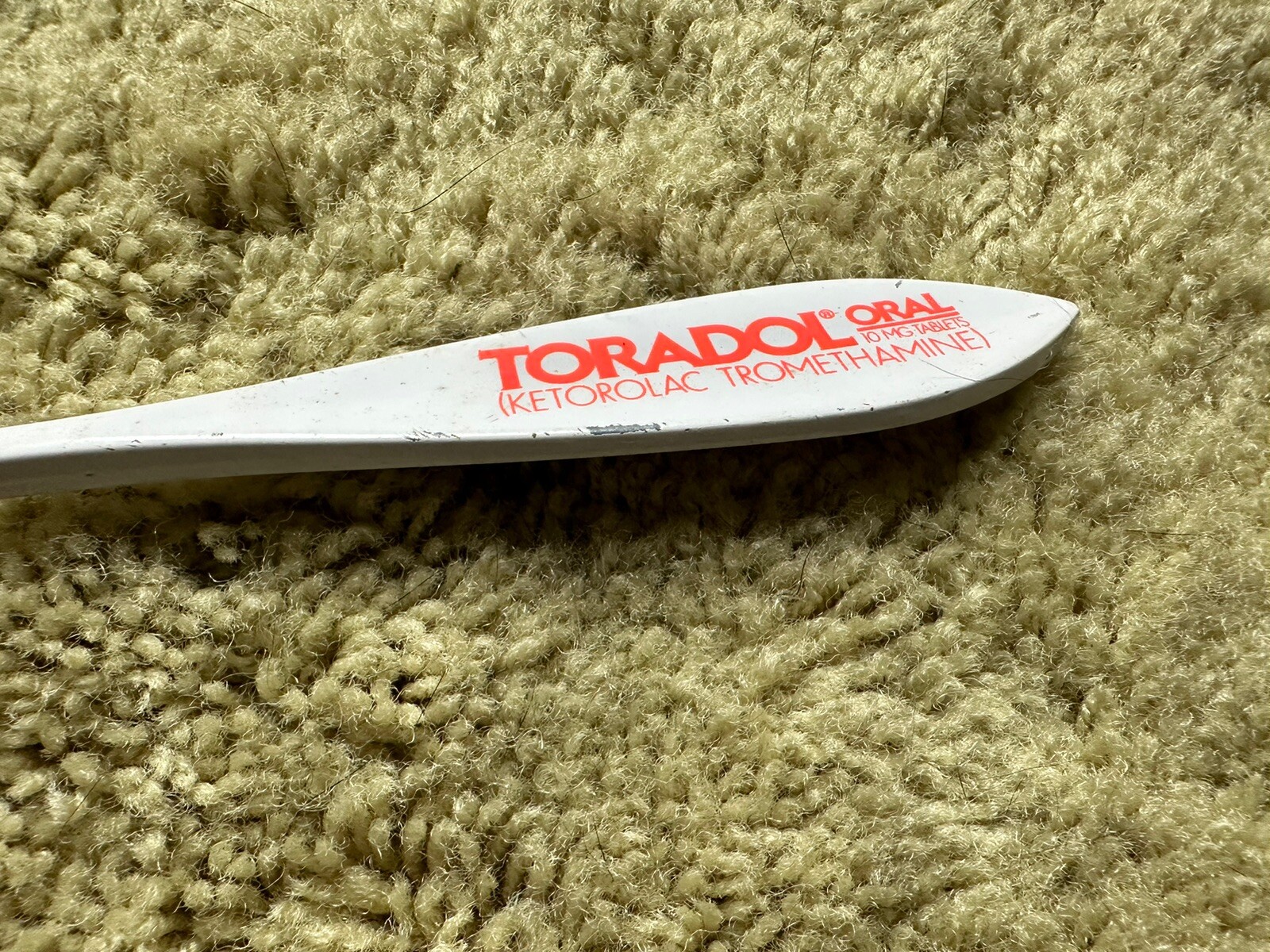 Vintage Toradol Drug Rep Advertisement reflex Hammer