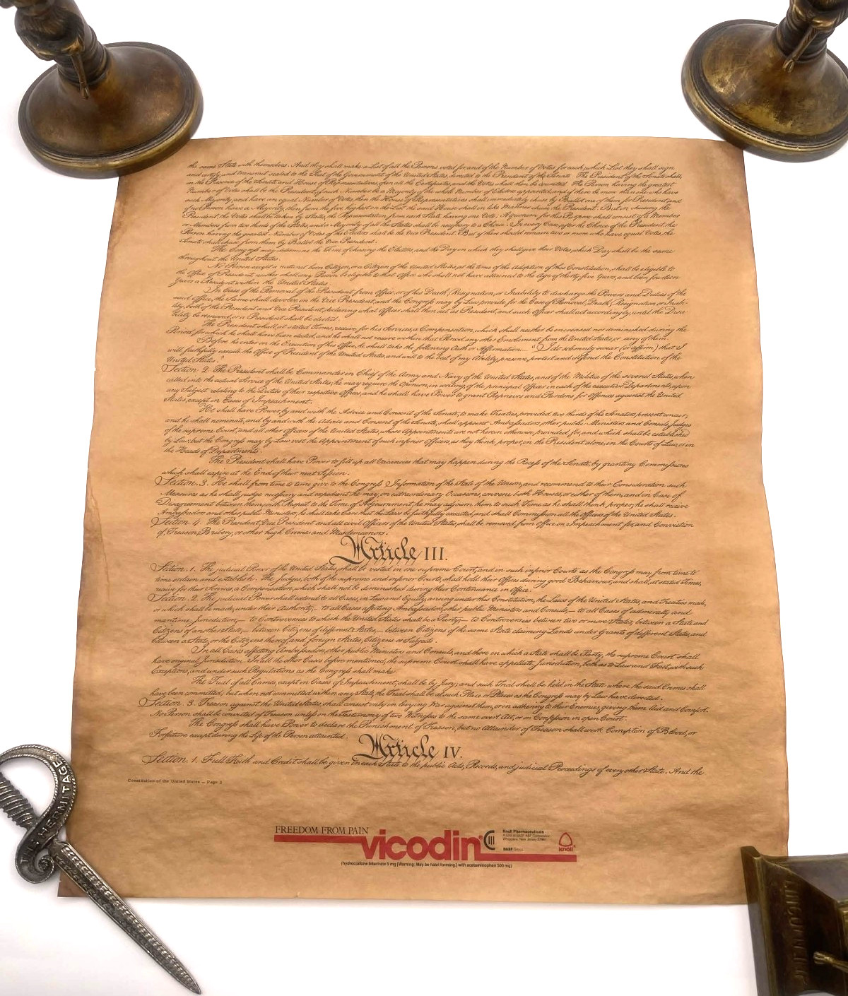 Vicodin US Constitution Replica 4-Page Promo Mailer w/ packaging